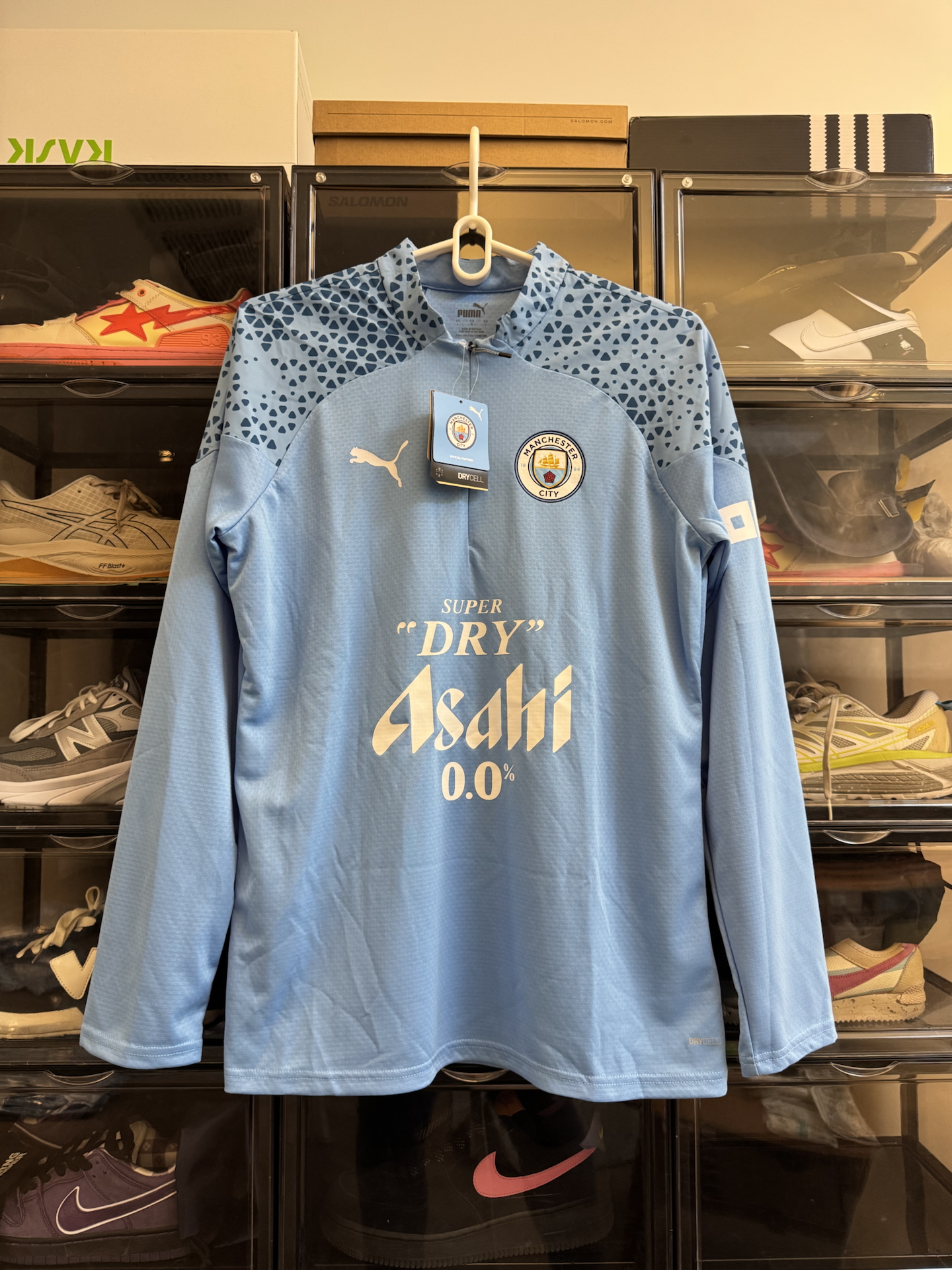 曼城更衣室球员版半拉链来袭!