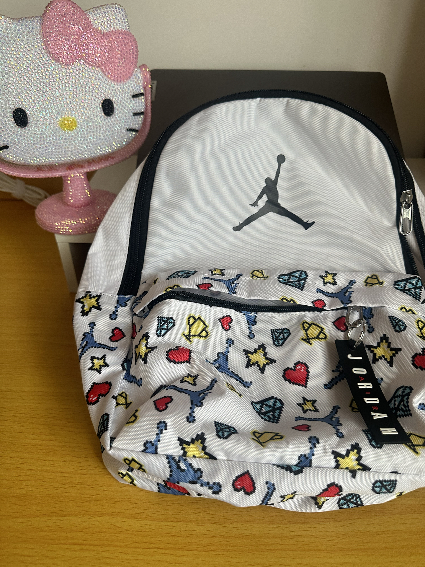 jordan这个小书包真的好可爱!