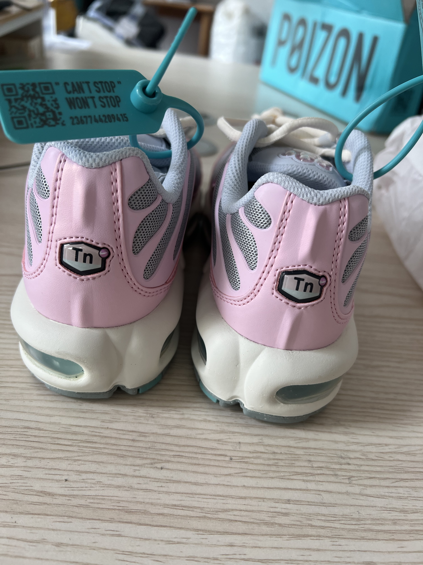 custom review-Nike Air Max Plus Амортизация Устойчивый к истиранию Дышащий Низкий Топ Повседневная Беговая Обувь Женская Серый Розовый