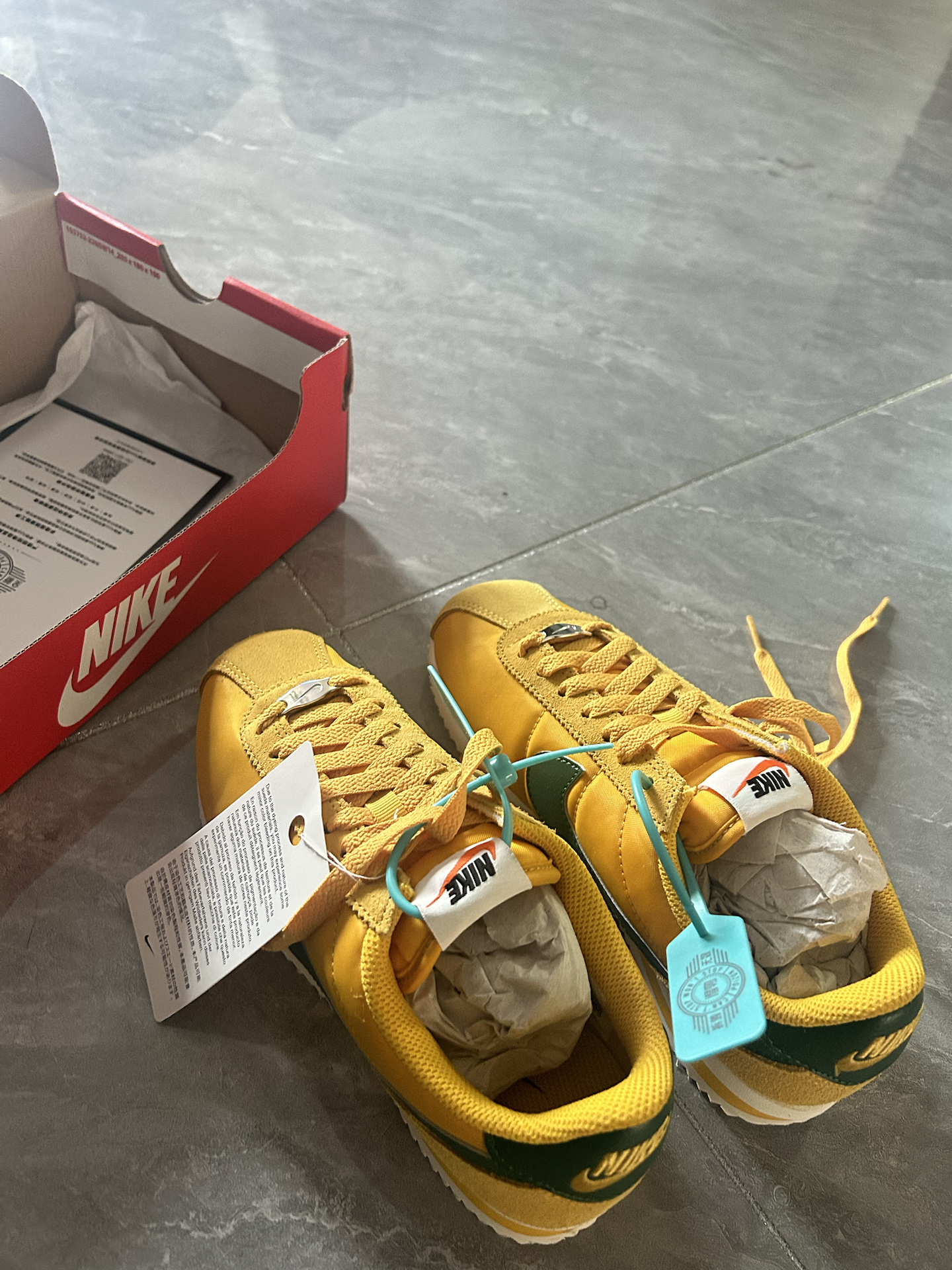 custom review-Nike Cortez Textile Устойчивый к истиранию Низкий Топ Повседневный Городской Коммутирование Беговые кроссовки Женские Желтый Зеленый