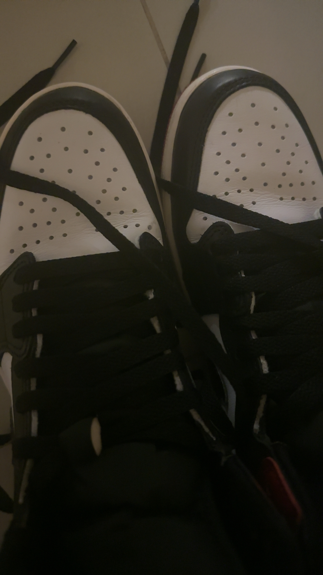 custom review-Jordan Air Jordan 1 Амортизаторы Нижняя юбка Резистентный Высокий Топ Винтажные баскетбольные кроссовки Мужской Красный