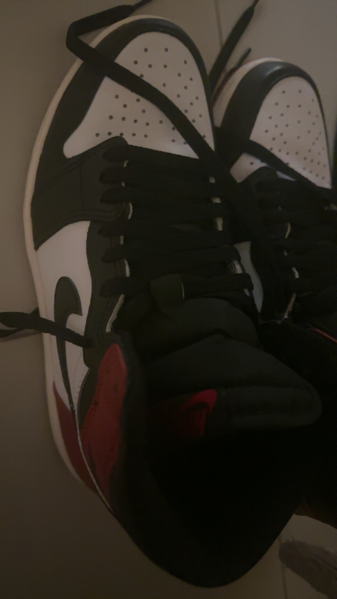 custom review-Jordan Air Jordan 1 Амортизаторы Нижняя юбка Резистентный Высокий Топ Винтажные баскетбольные кроссовки Мужской Красный