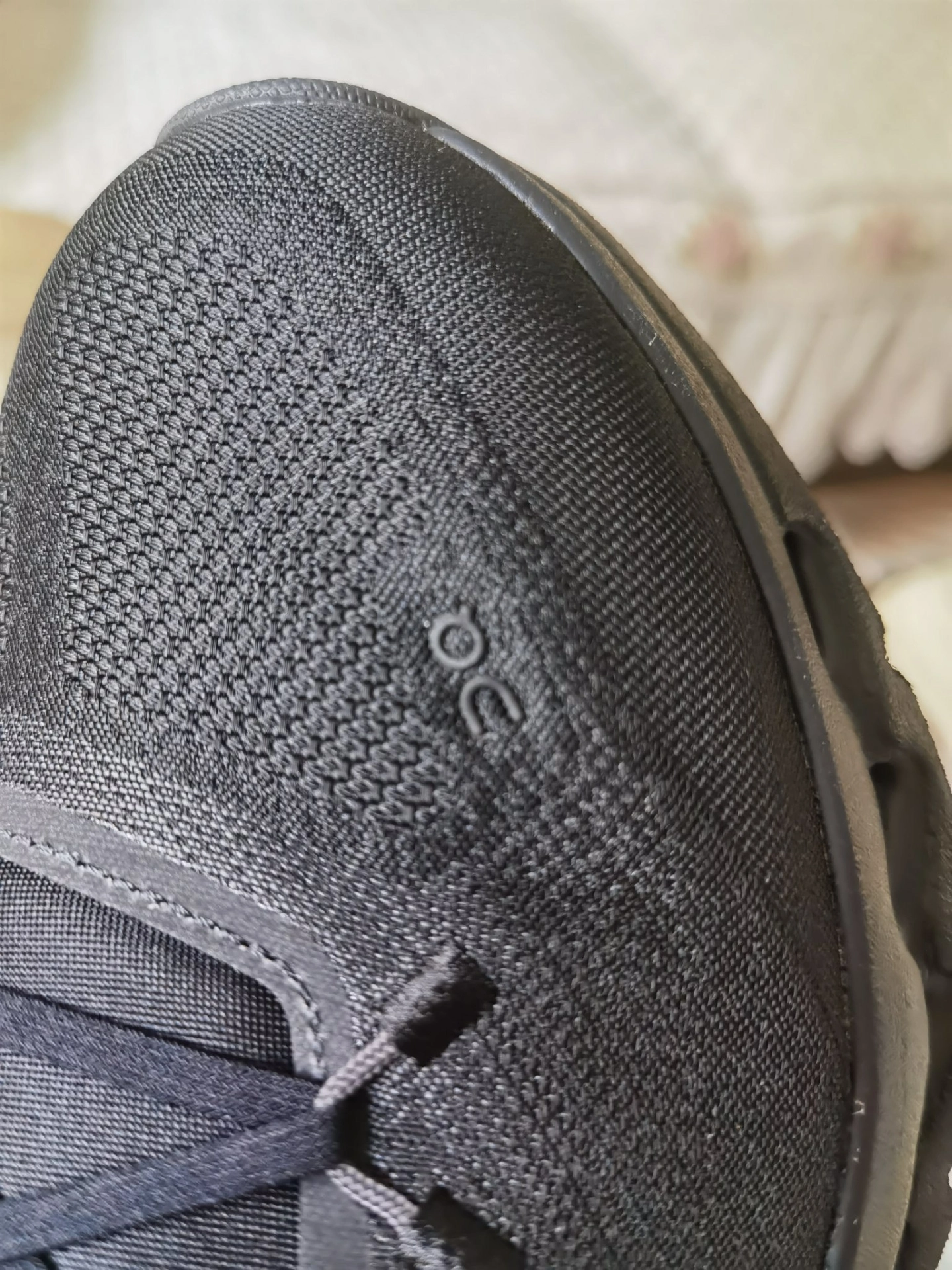 custom review-On CLOUDTILT Амортизация Низкий Топ Беговые кроссовки Мужской Черный