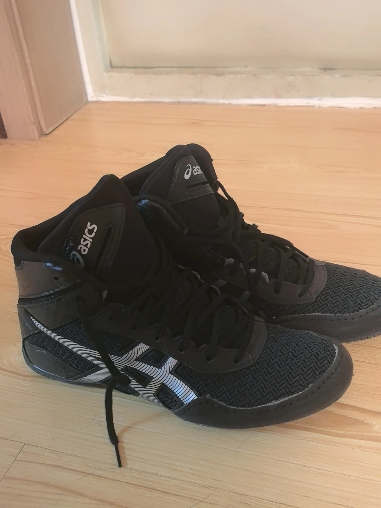 custom review-ASICS Matcontrol 3 Амортизация Износостойкие Высокие Кроссовки для тренировок Мужские Черно-белые