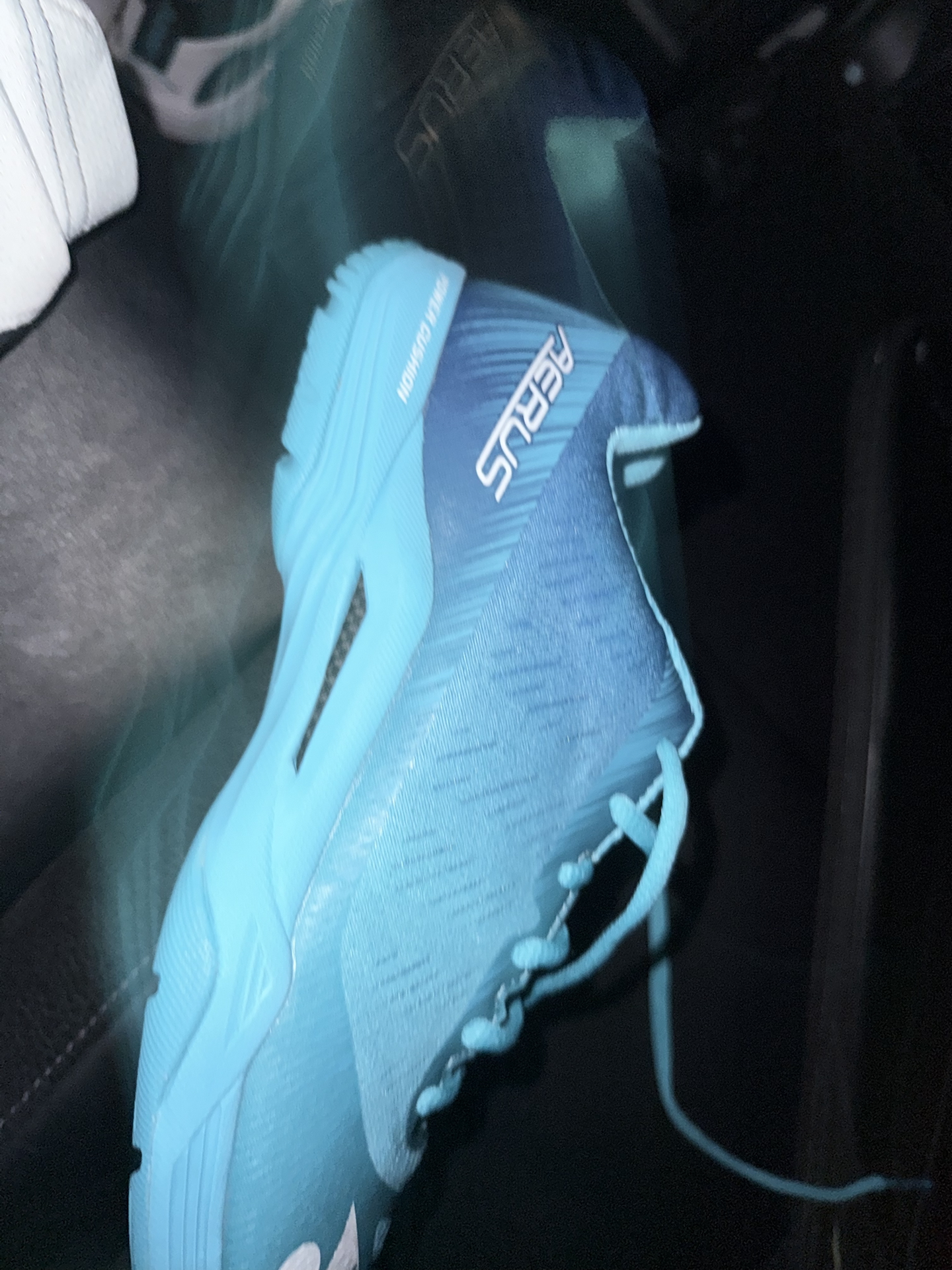 custom review-YONEX POWER CUSHION AERUS Текстиль Синтетическая кожа Градиент