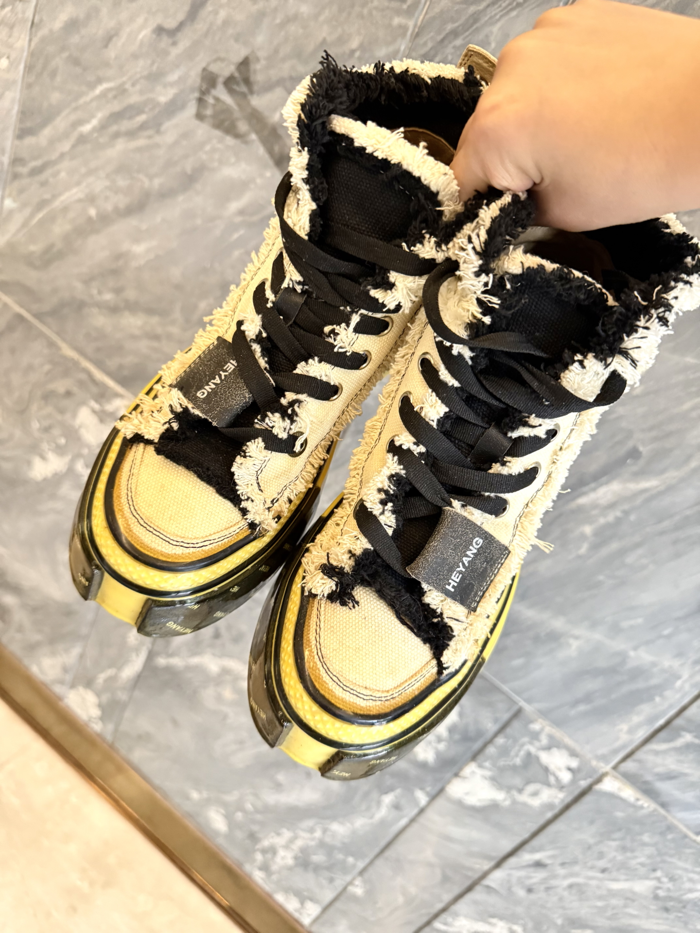 厚底高帮鞋不要太亮眼!