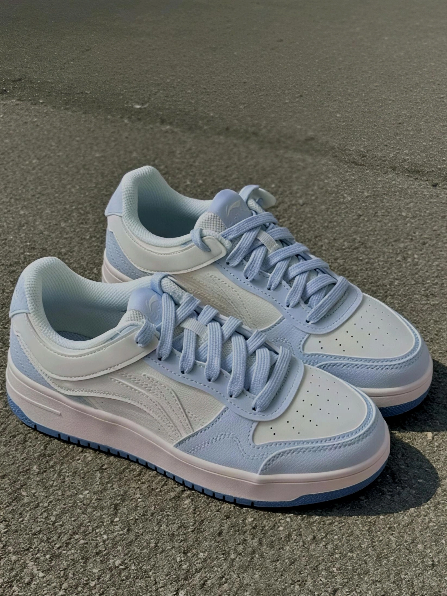 分享一双李宁天际白蓝板👟