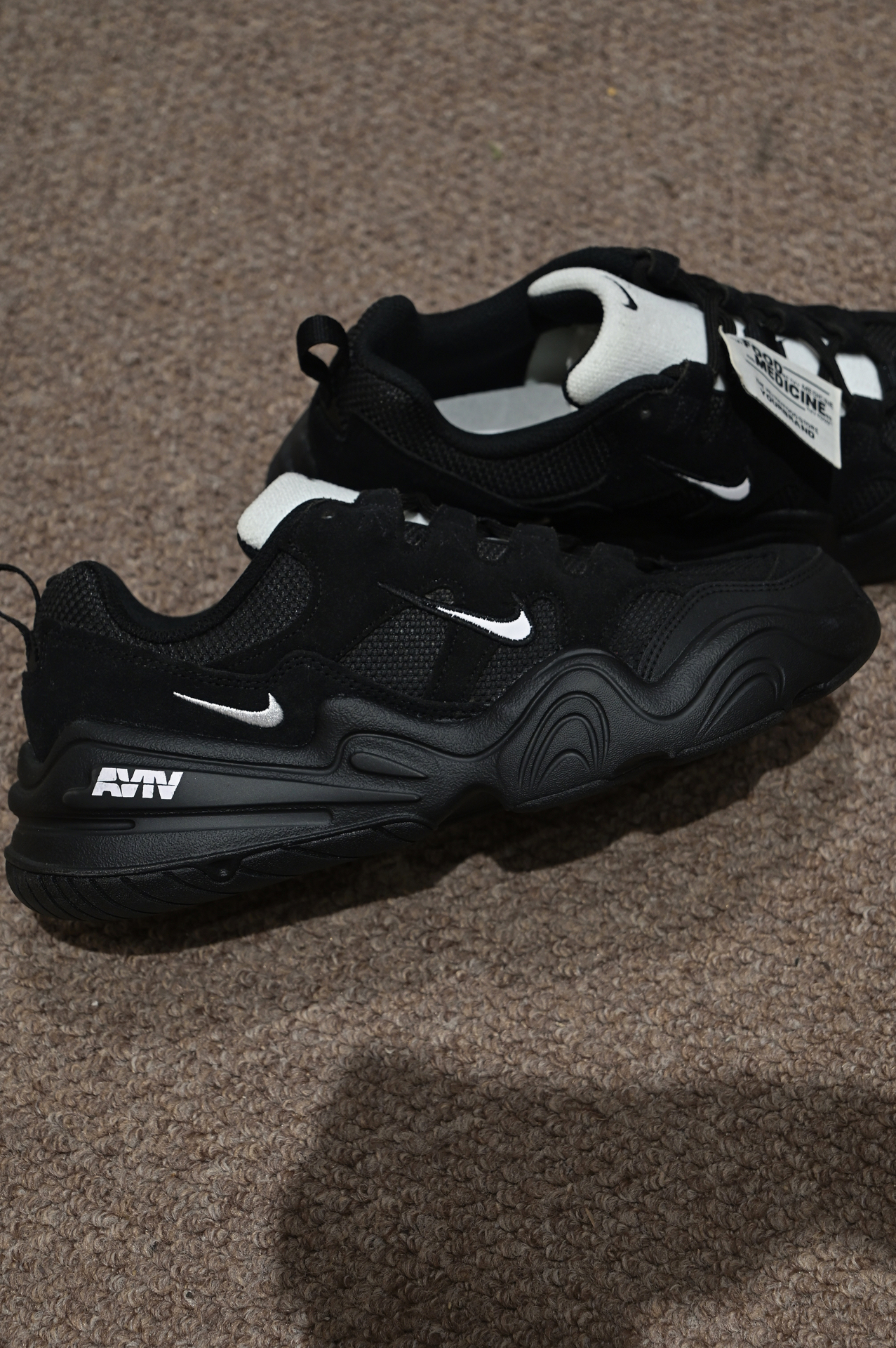 😎 这双耐克风运动鞋,复古又潮酷谁懂!