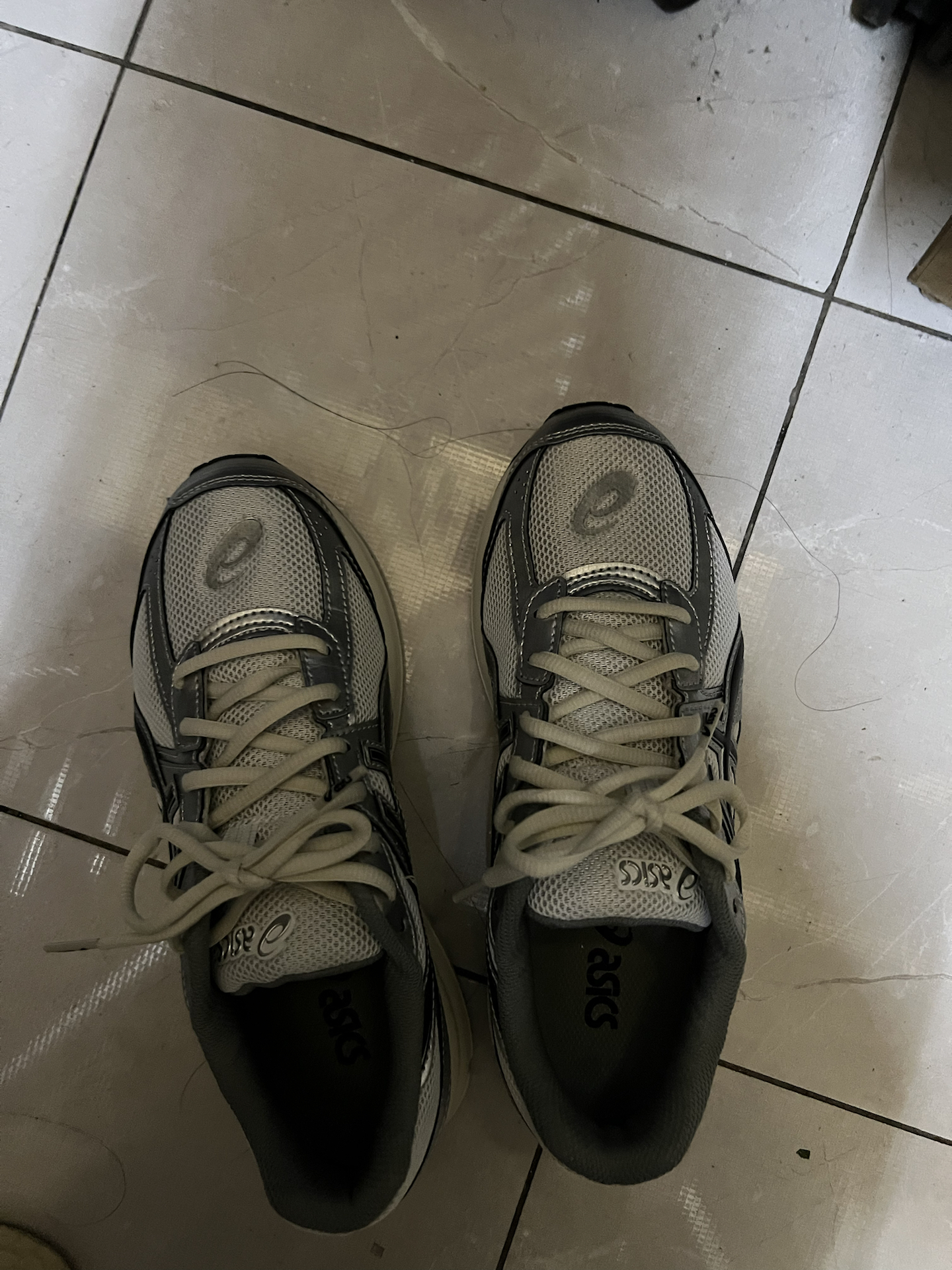 custom review-ASICS JOG 100S Амортизация Покрытие Легкий Повседневный Беговые Кроссовки Унисекс Серебристо-Белый