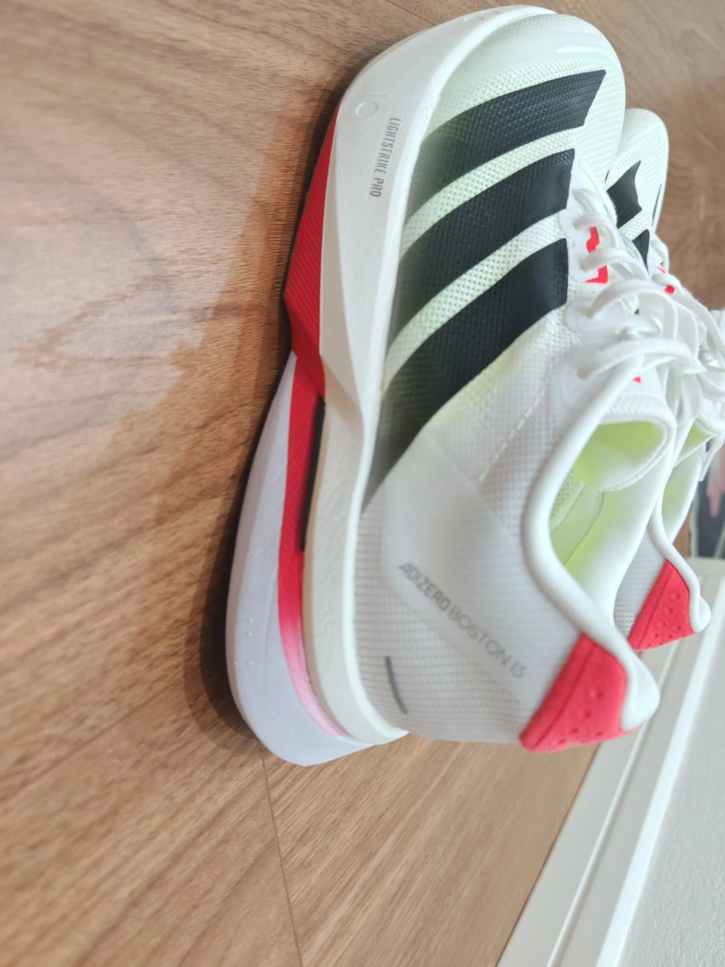 custom review-Adidas Adizero Boston 13 Амортизация Износостойкий Низкий Топ Повседневный Городской Коммутирование Беговые кроссовки Мужской Белый