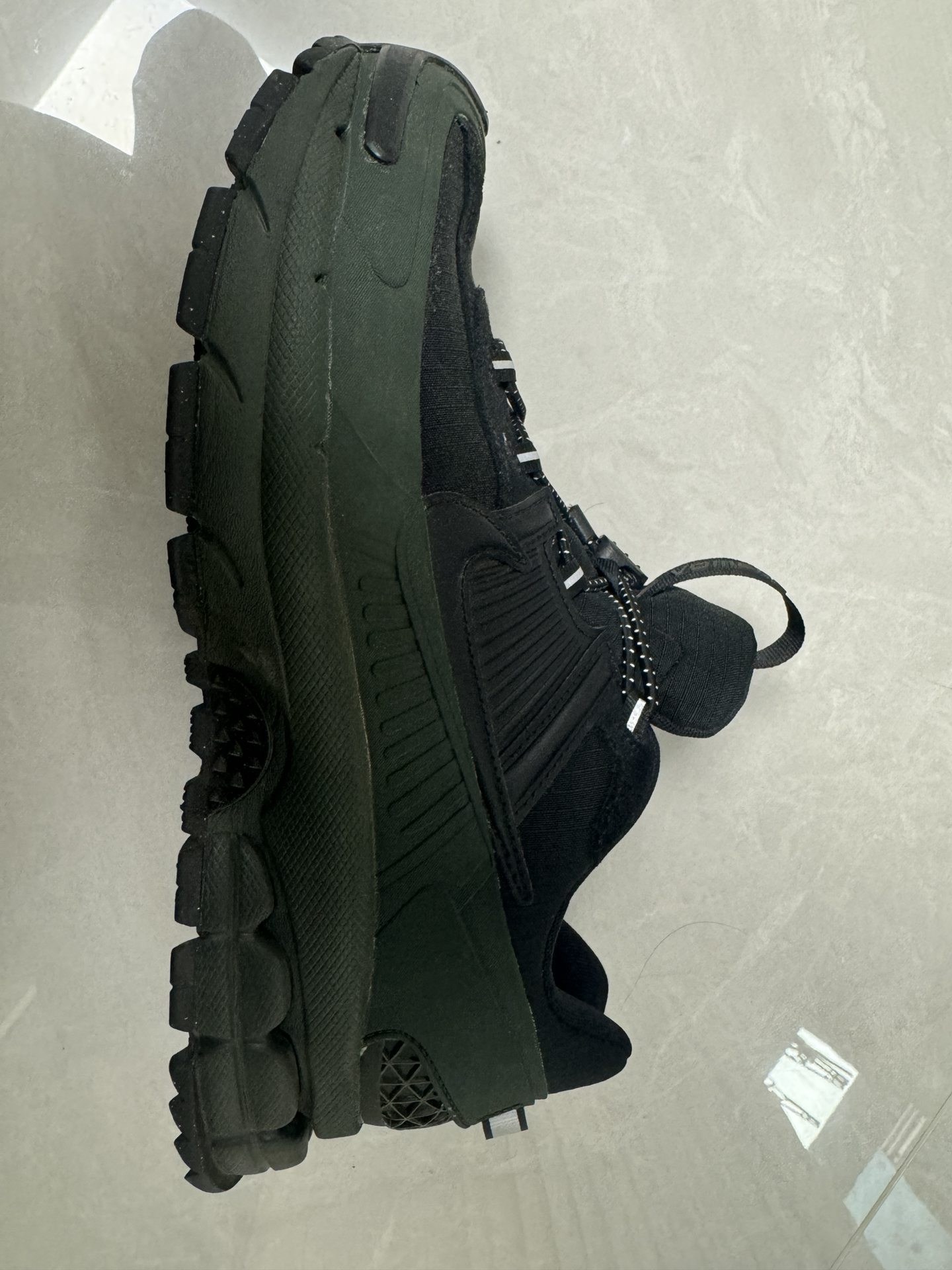 custom review-Nike ZOOM VOMERO ROAM Повседневная беговая обувь Мужская Черная Зеленая