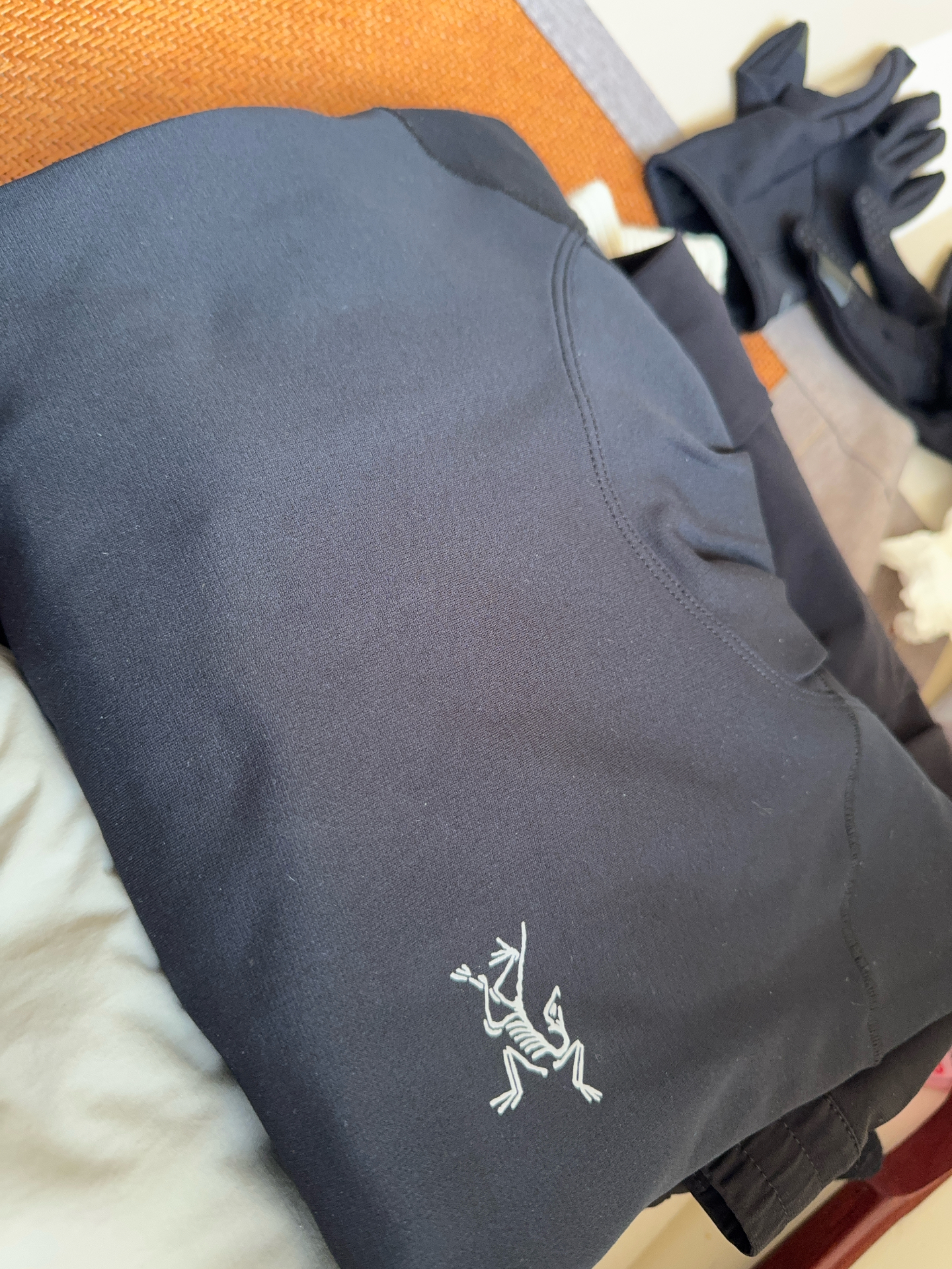 custom review-Arcteryx CORMAC HEAVYWEIGHT HOODY Мужская худи с узорным принтом и спущенным плечом