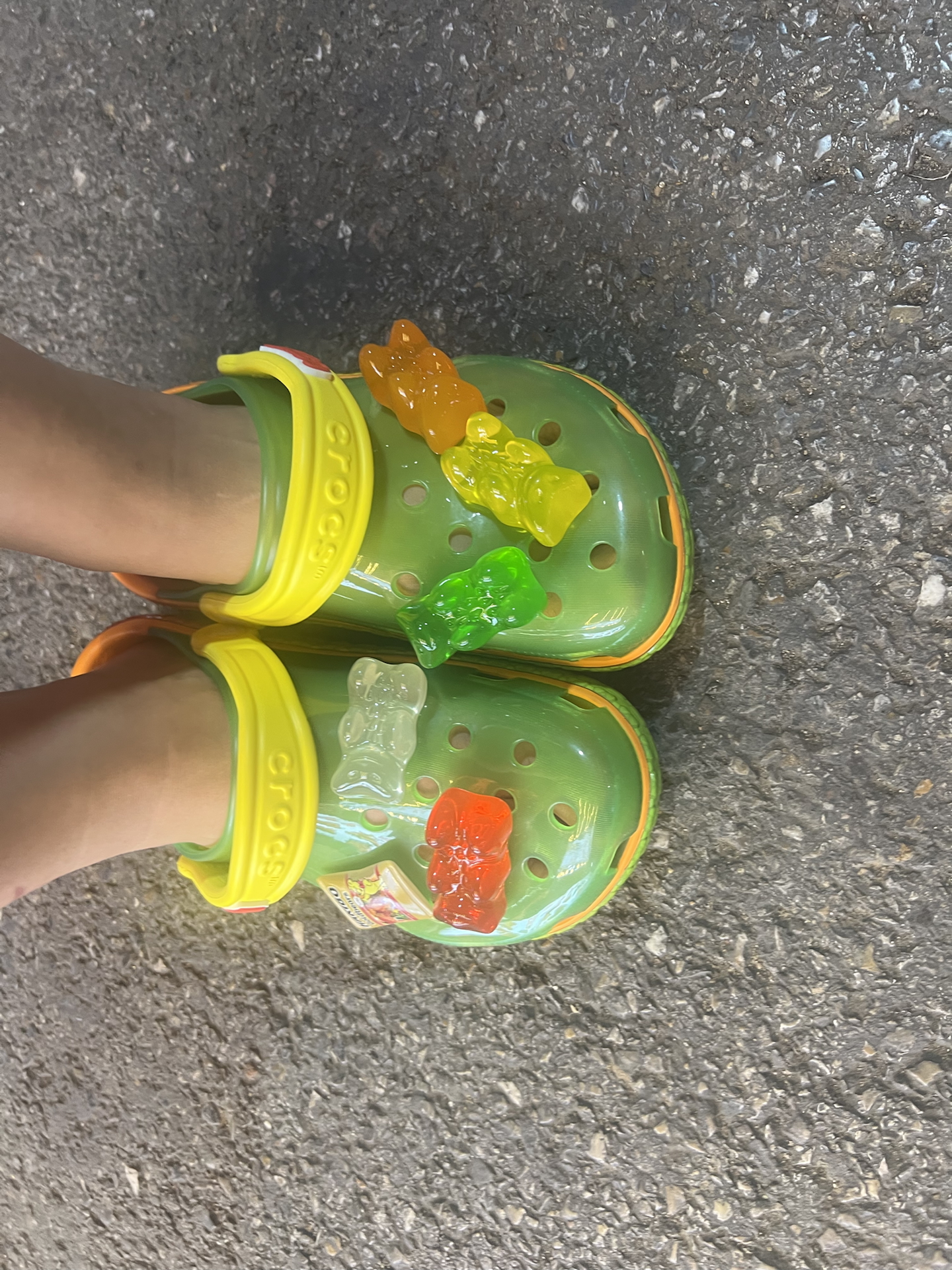 custom review-HARIBO x Crocs Классическая саба Унисекс Многоцветная