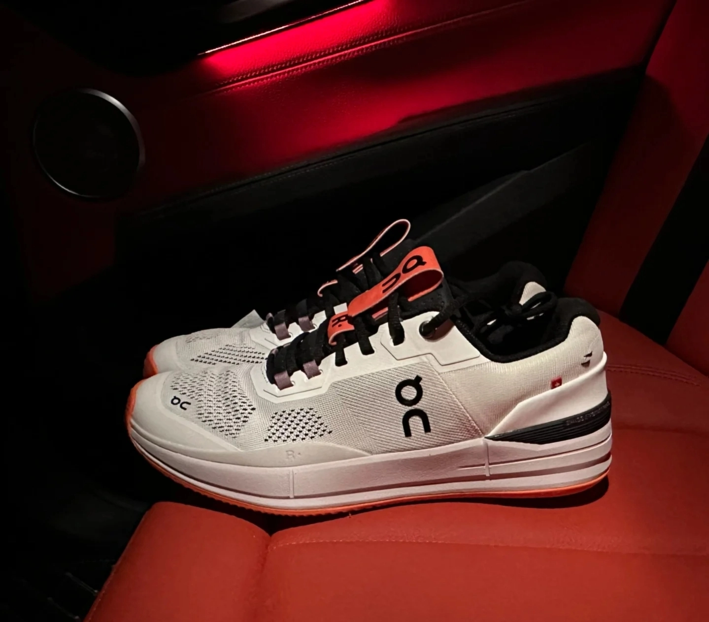 😍昂跑the roger pro 红土配色