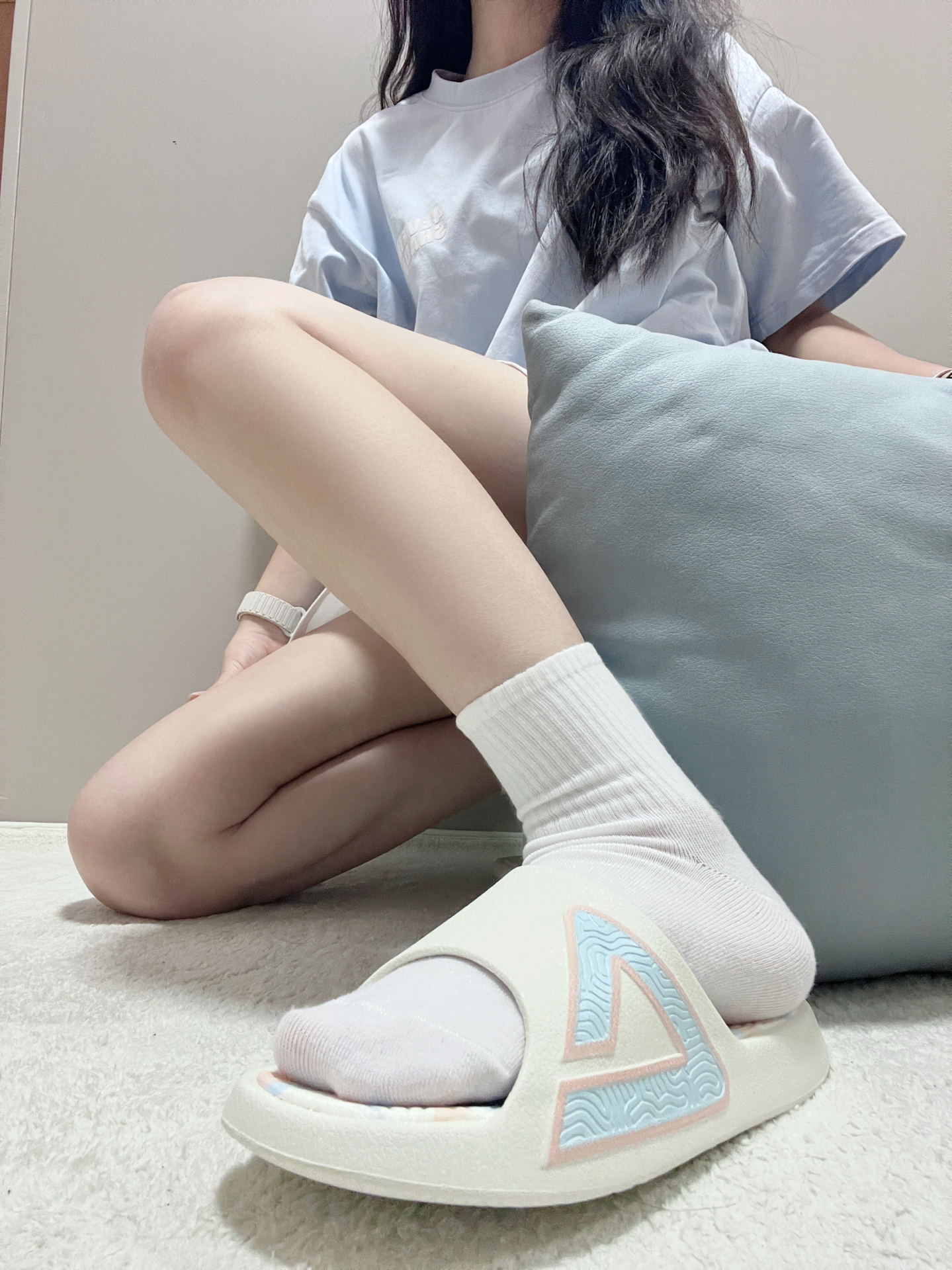 这软fufu的袜子穿上jio感也太舒服了吧