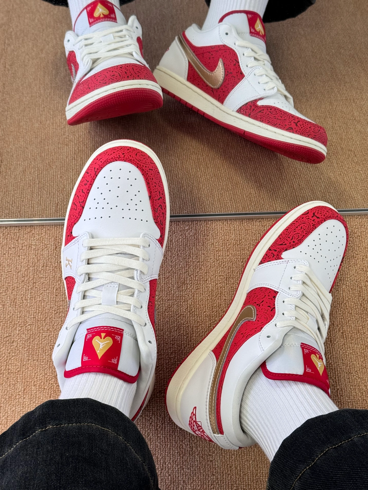 aj1白红金扑克鞋