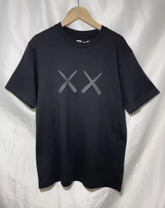 custom review-UNIQLO KAWS X WARHOL T Рубашка Унисекс