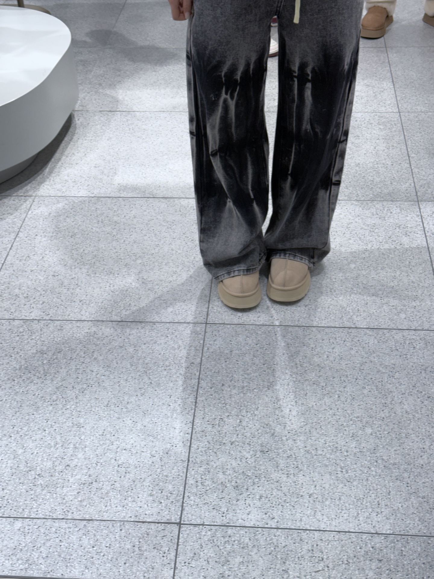 custom review-UGG Термические противоскользящие ботинки для снега женские песочного цвета 9 см