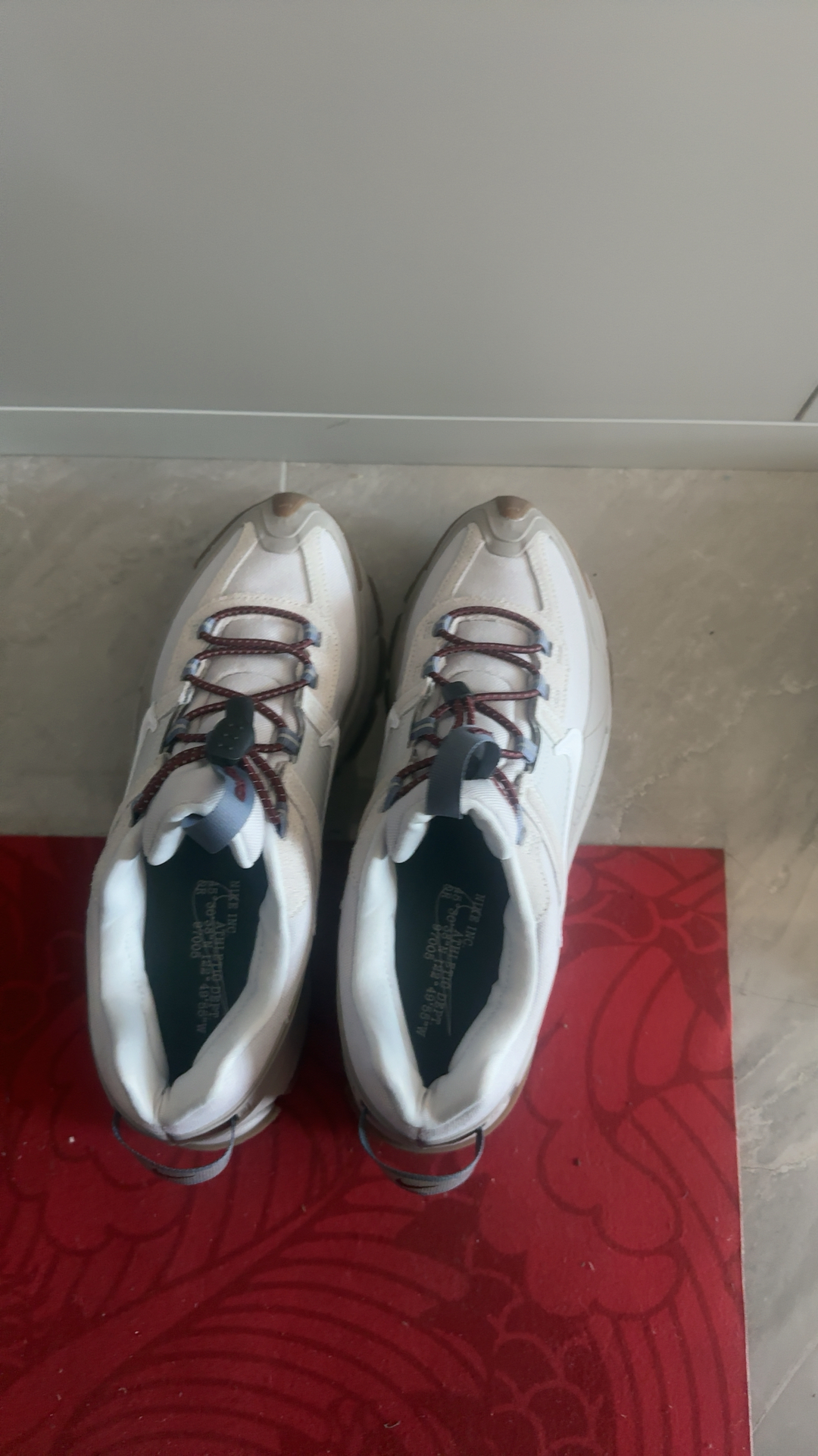 custom review-Nike ZOOM VOMERO ROAM Устойчивый к истиранию Дышащий Низкий Топ Повседневные Тренировки Городские Кроссовки для Коммутирования Беговые Кроссовки Унисекс Экрю