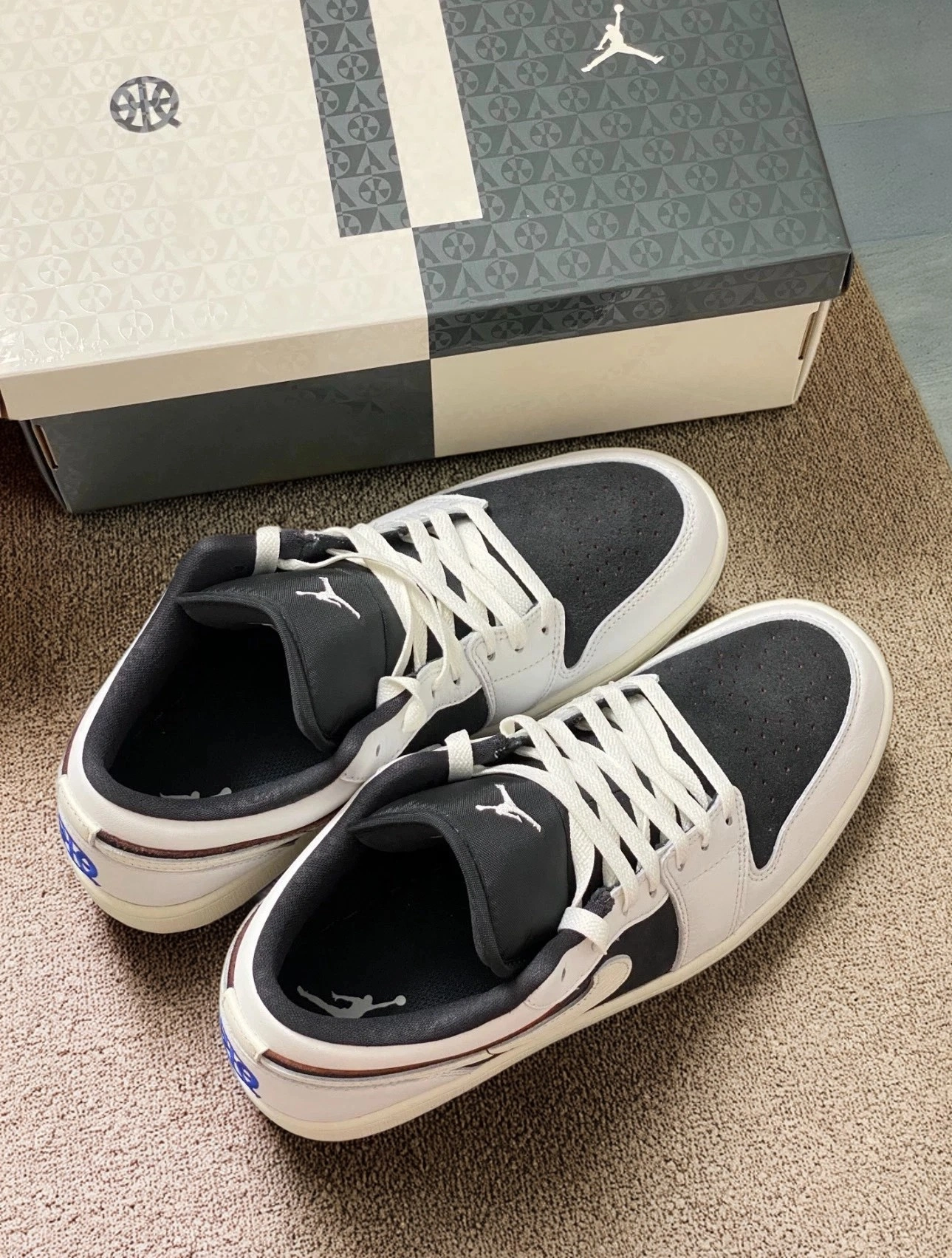 这双aj1联名,藏着巴黎街头的呼吸感