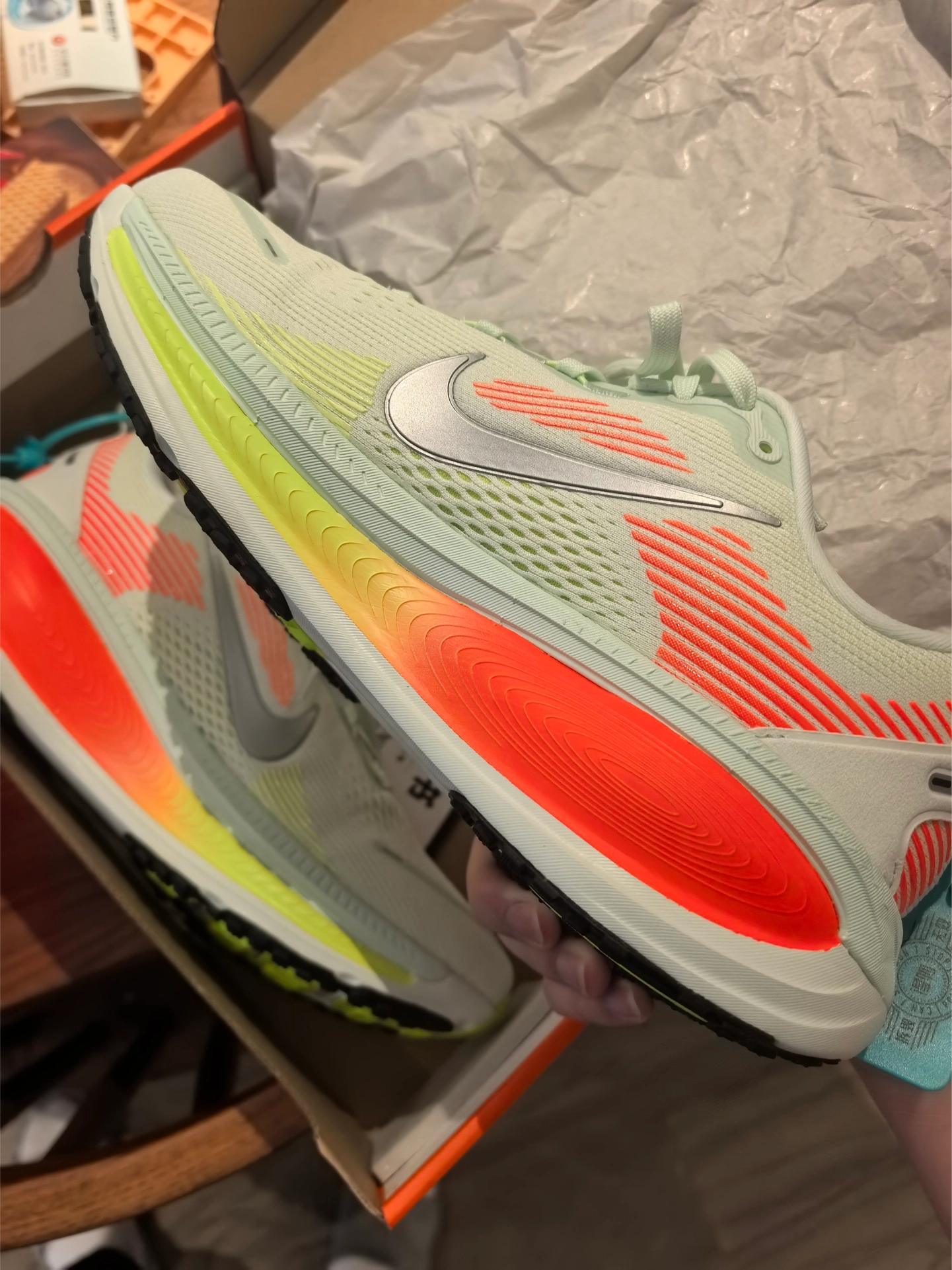 custom review-Nike Vomero 18 Slip Резистентный Устойчивый к Износу Дышащий Низкий Топ Беговые кроссовки Мужские Зеленый Оранжевый