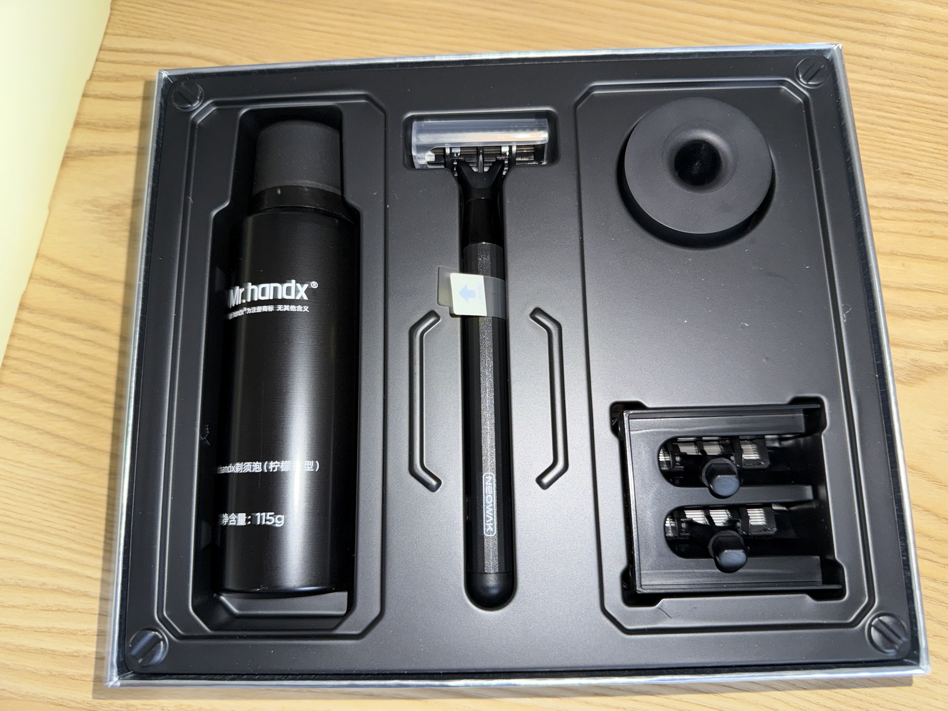 第一次用焕醒男士手动剃须刀就彻底爱上了!