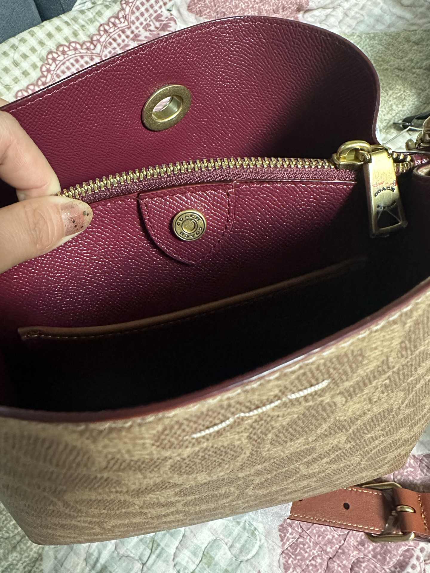 custom review-COACH Willow Кожа Плечевая Сумка Женская Красно-Коричневая и Коричневая с Монограммой