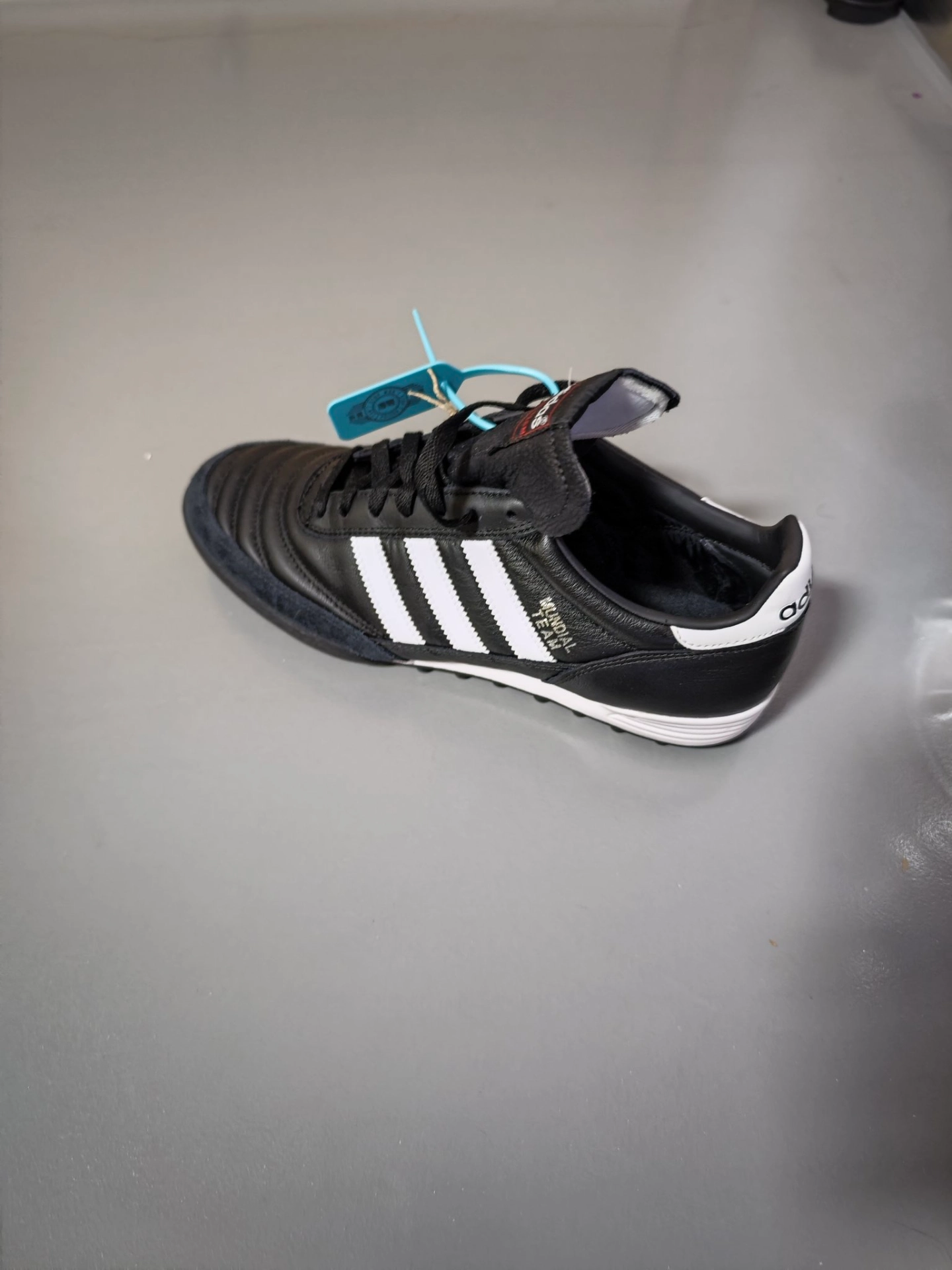 custom review-Adidas MUNDIAL Футбольные бутсы Унисекс Черный Белый