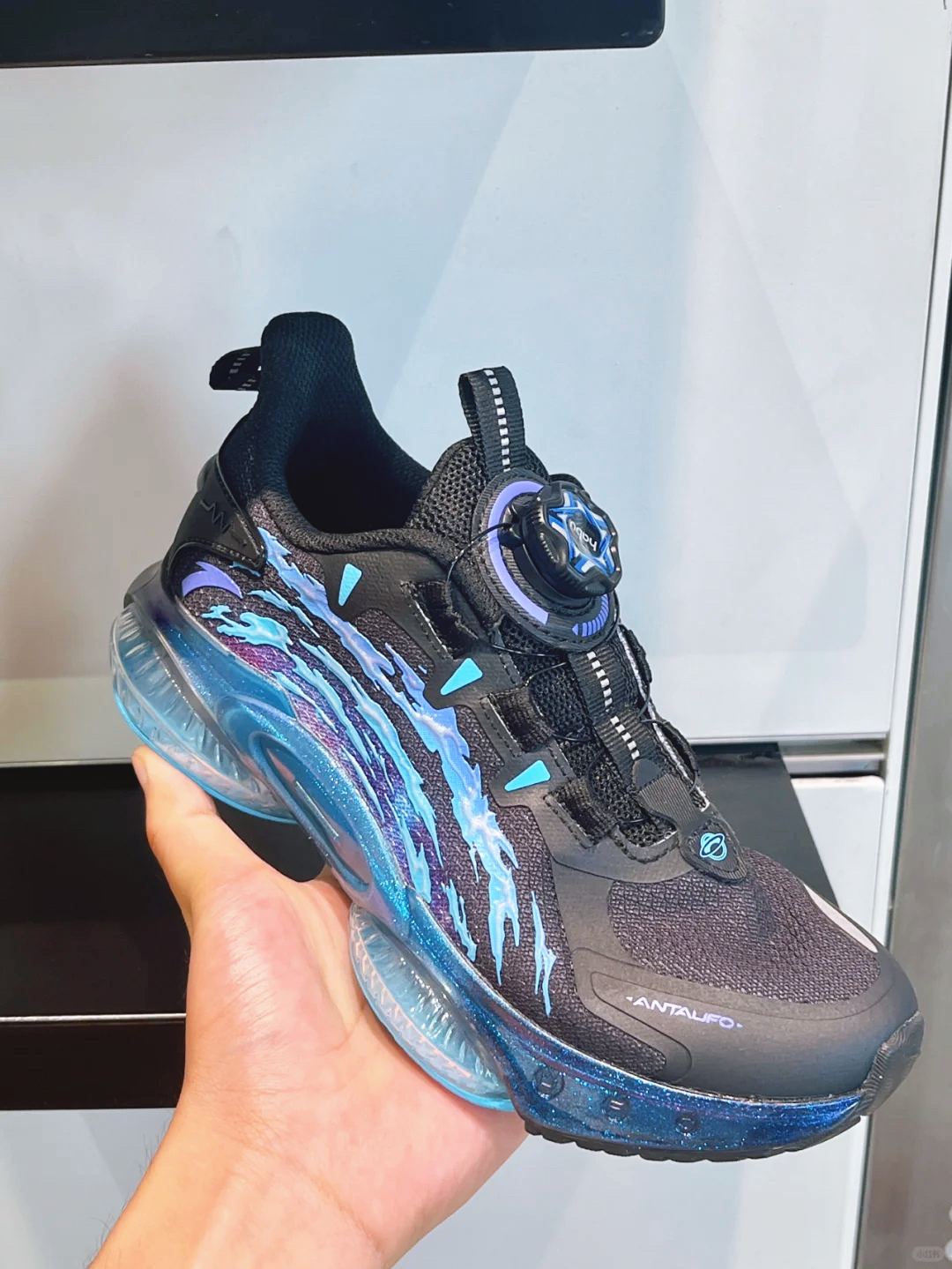 很不错的安踏儿童跑鞋ufo5