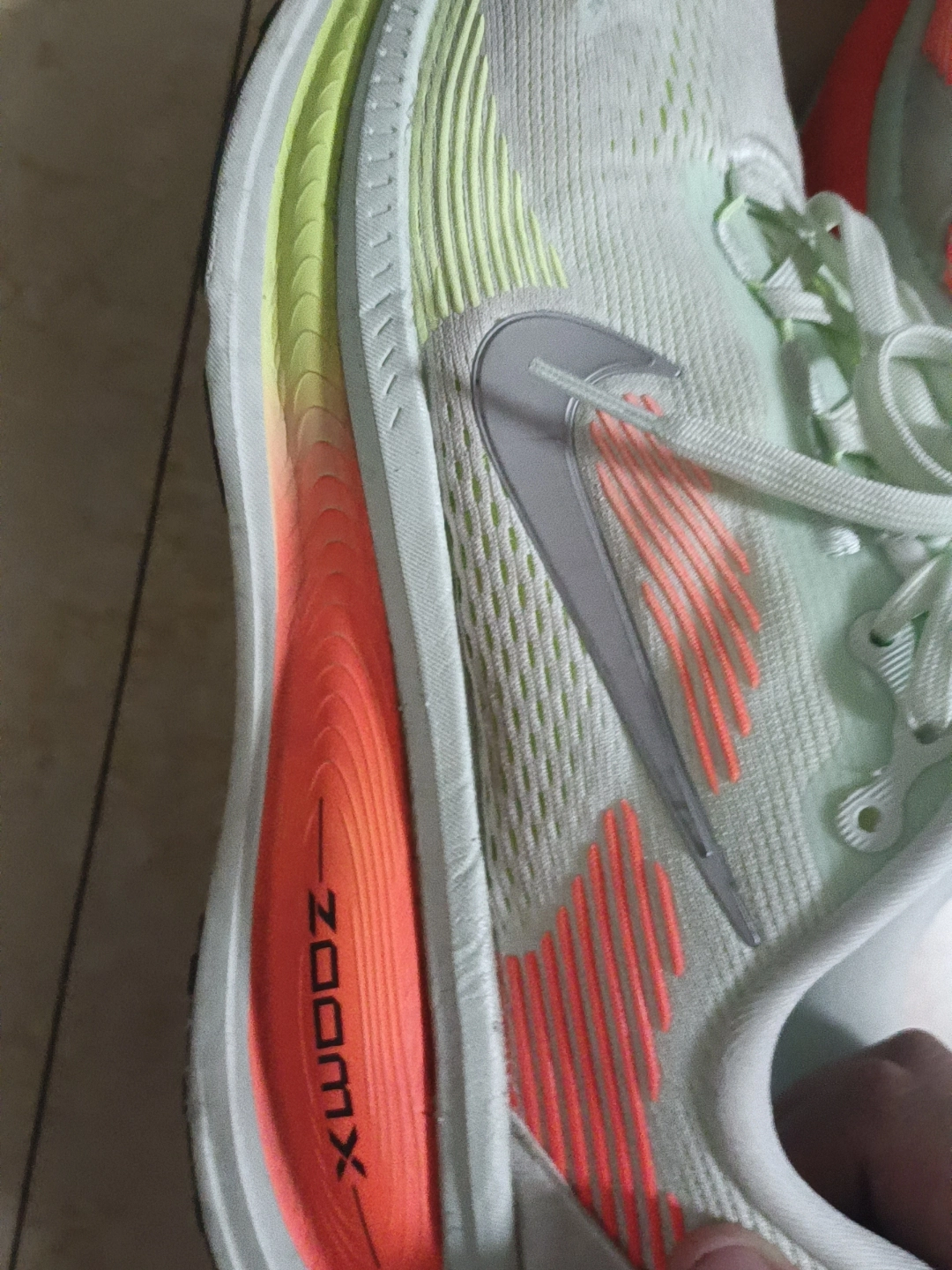 custom review-Nike Vomero 18 Slip Резистентный Устойчивый к Износу Дышащий Низкий Топ Беговые кроссовки Мужские Зеленый Оранжевый