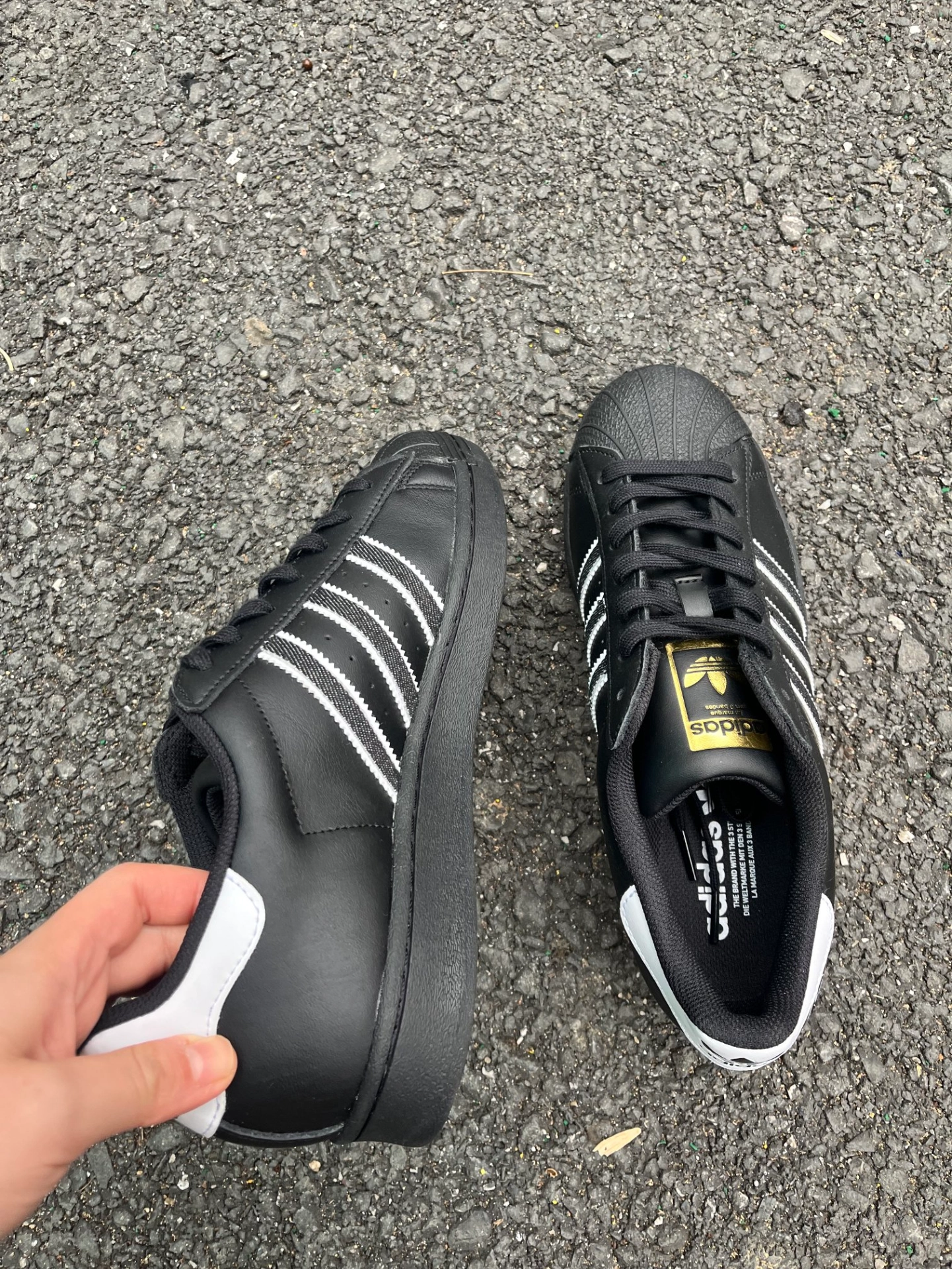 帅到犯规!阿迪达斯贝壳头板鞋