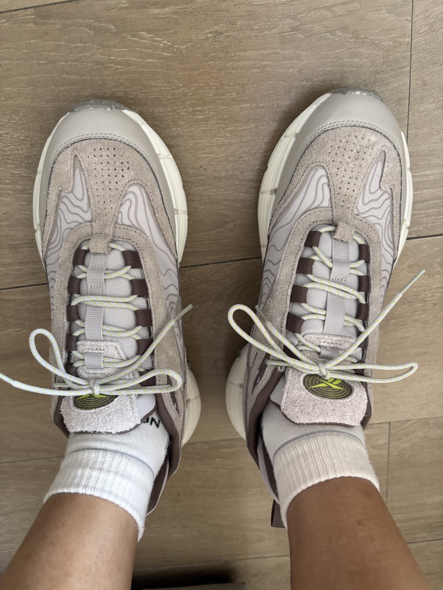 custom review-Reebok ZIG KINETICA 2,5 EDGE Устойчивый к истиранию Дышащая Низкая Обувь для Беговых соревнований Унисекс Серый Белый