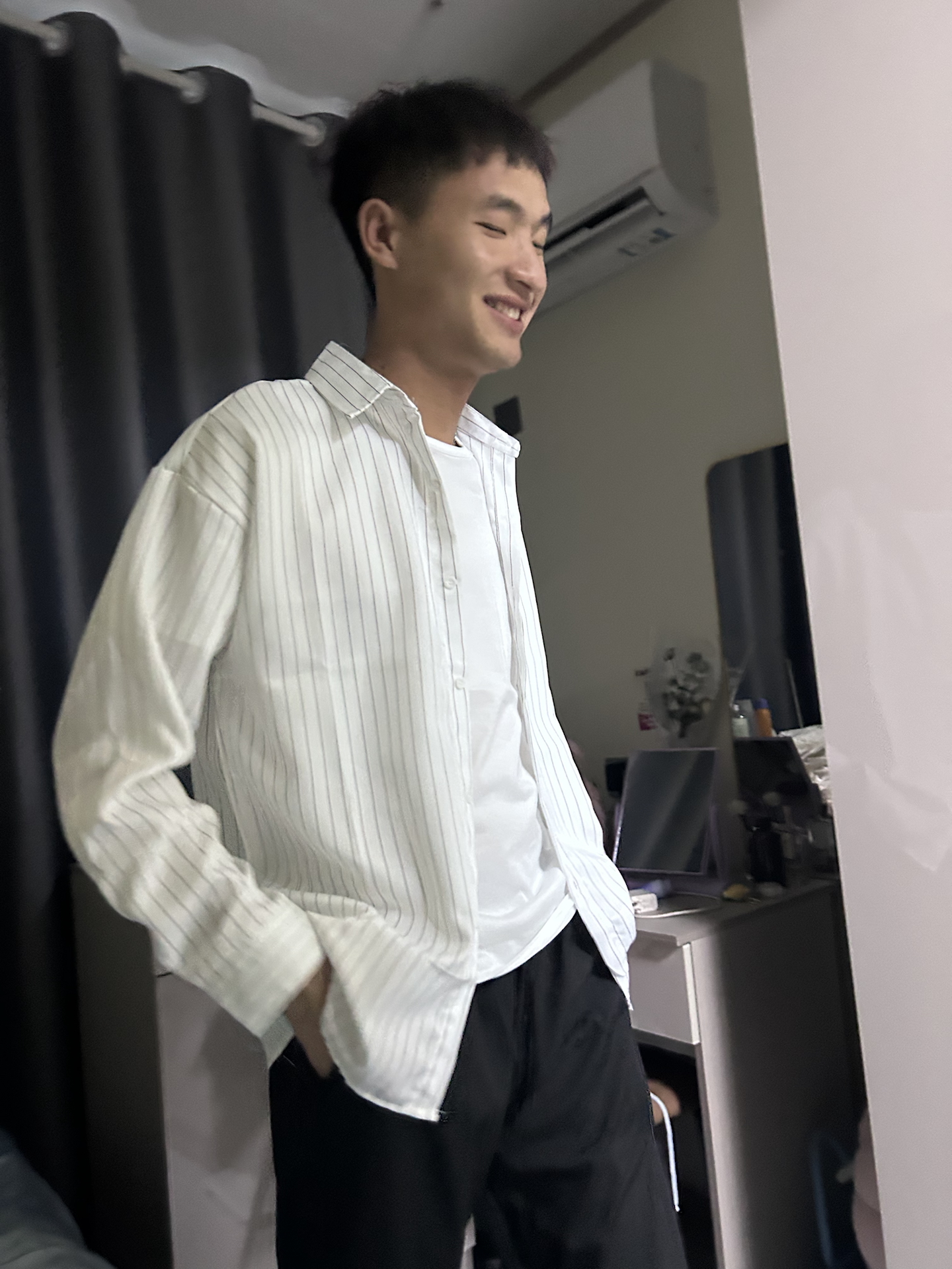 男友的白衬衫,简直是行走的衣架神器!