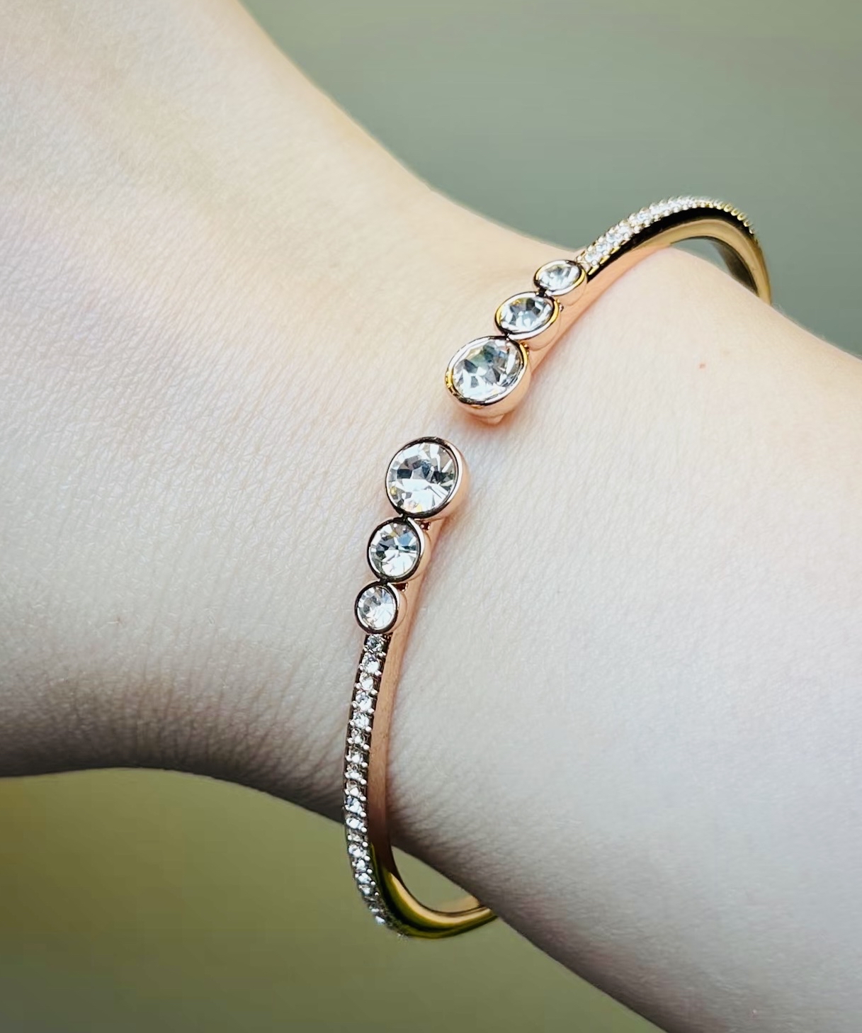 纪梵希满天星手镯