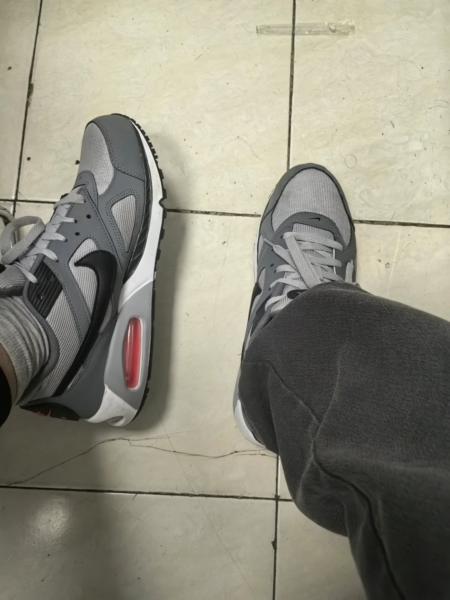 custom review-Nike Air Max Ivo Low Топ Повседневный Городской Коммутер Беговые кроссовки Мужской Черный Серый