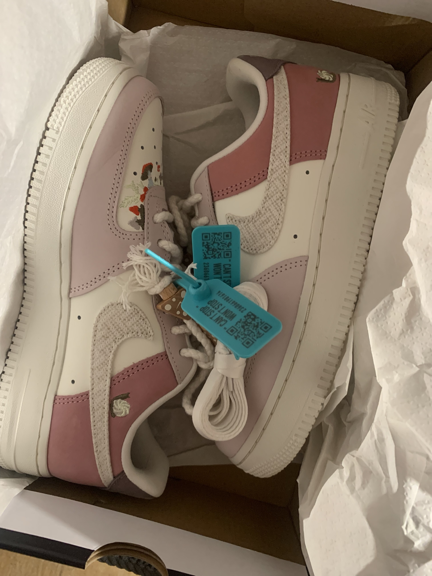 custom review-Nike Air FORCE 1 Slip-on Устойчивый к истиранию Низкий Топ Скейтбординг Женские Розовый Белый