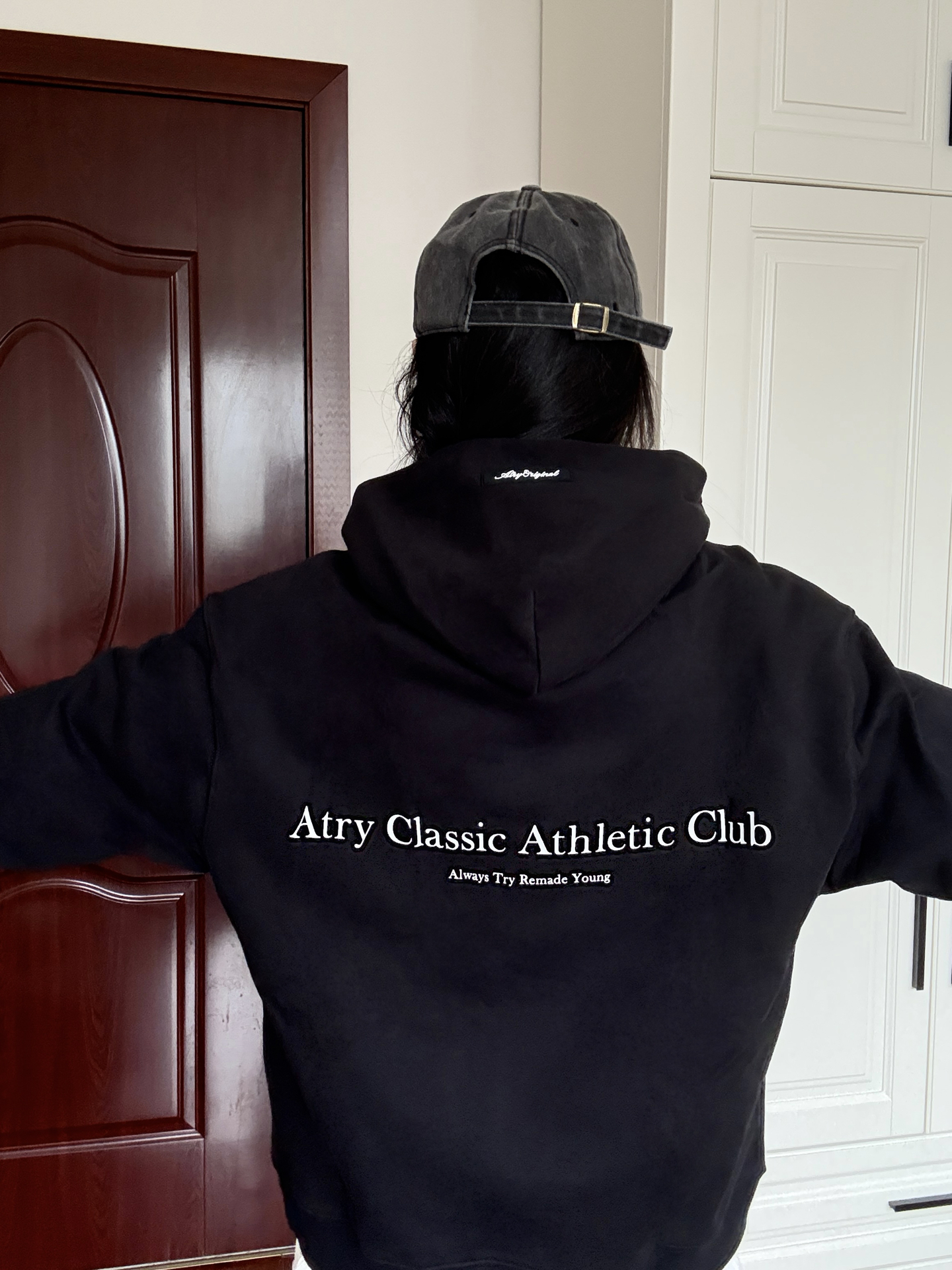 黑色酷酷卫衣分享