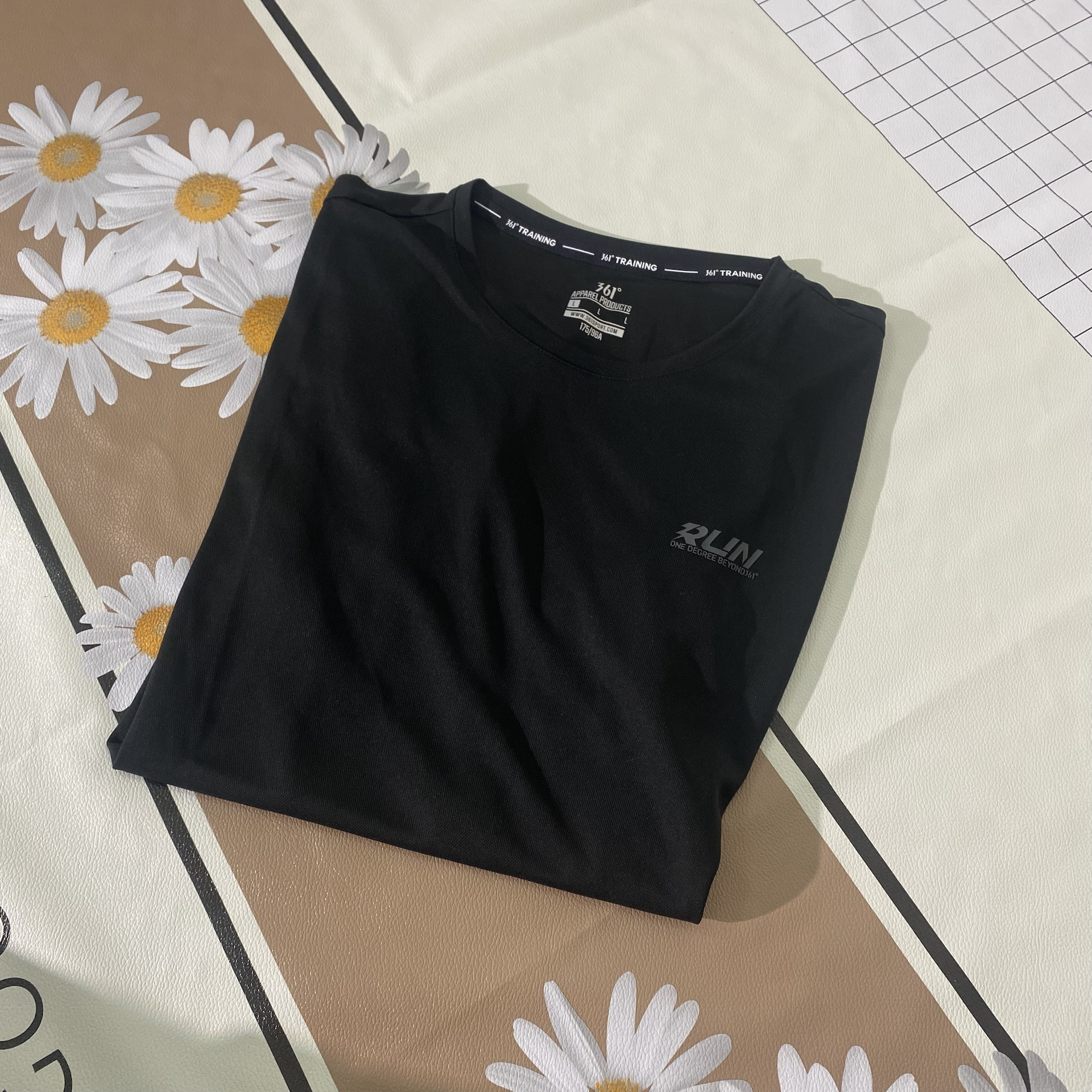 🔥被追问800次!361°字母t恤到底多能打?