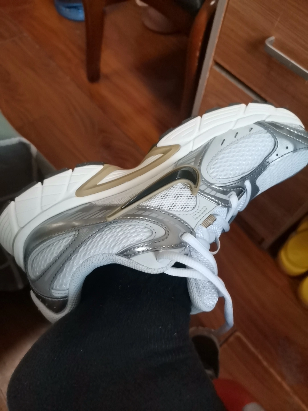 custom review-Nike V5 Slip-on Устойчивый к истиранию Дышащий Низкий Топ Беговые кроссовки Мужские Белый Серебряный