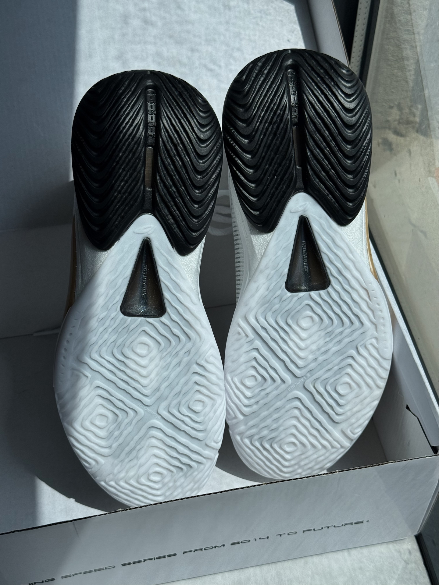 闪击10帅的好硬核 高颜值篮球鞋