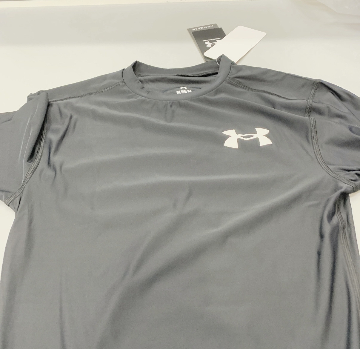custom review-Мужская футболка Under Armour Heat Gear черного цвета