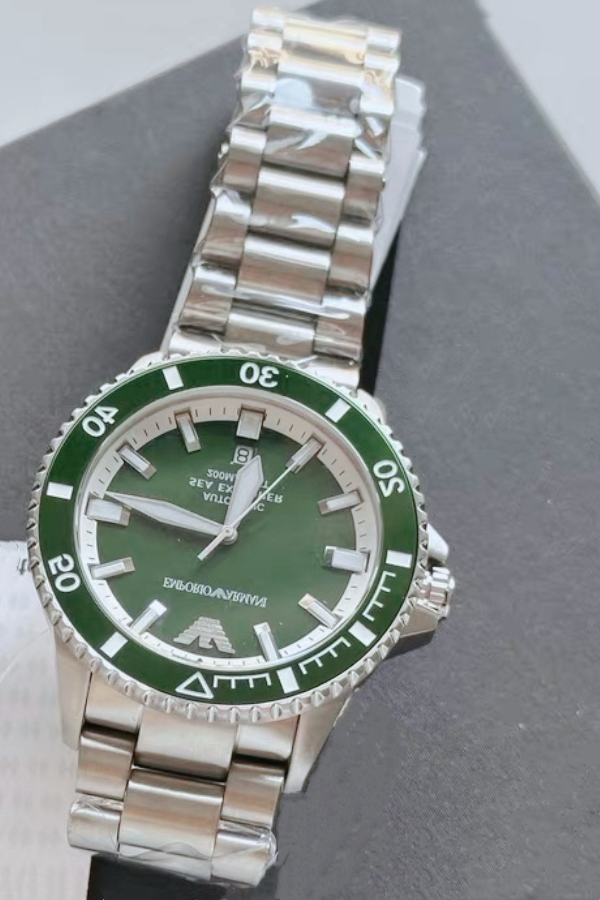 emporio armani阿玛尼 腕表 绿色表盘 男表 绿水鬼日历防水