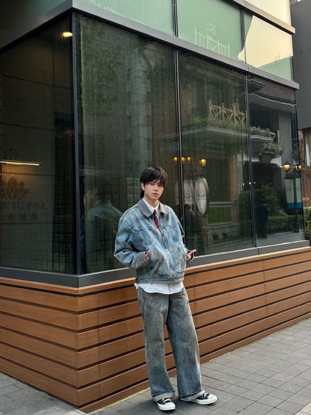 阿迪三件套直接封神!学生党男生出街闭眼冲