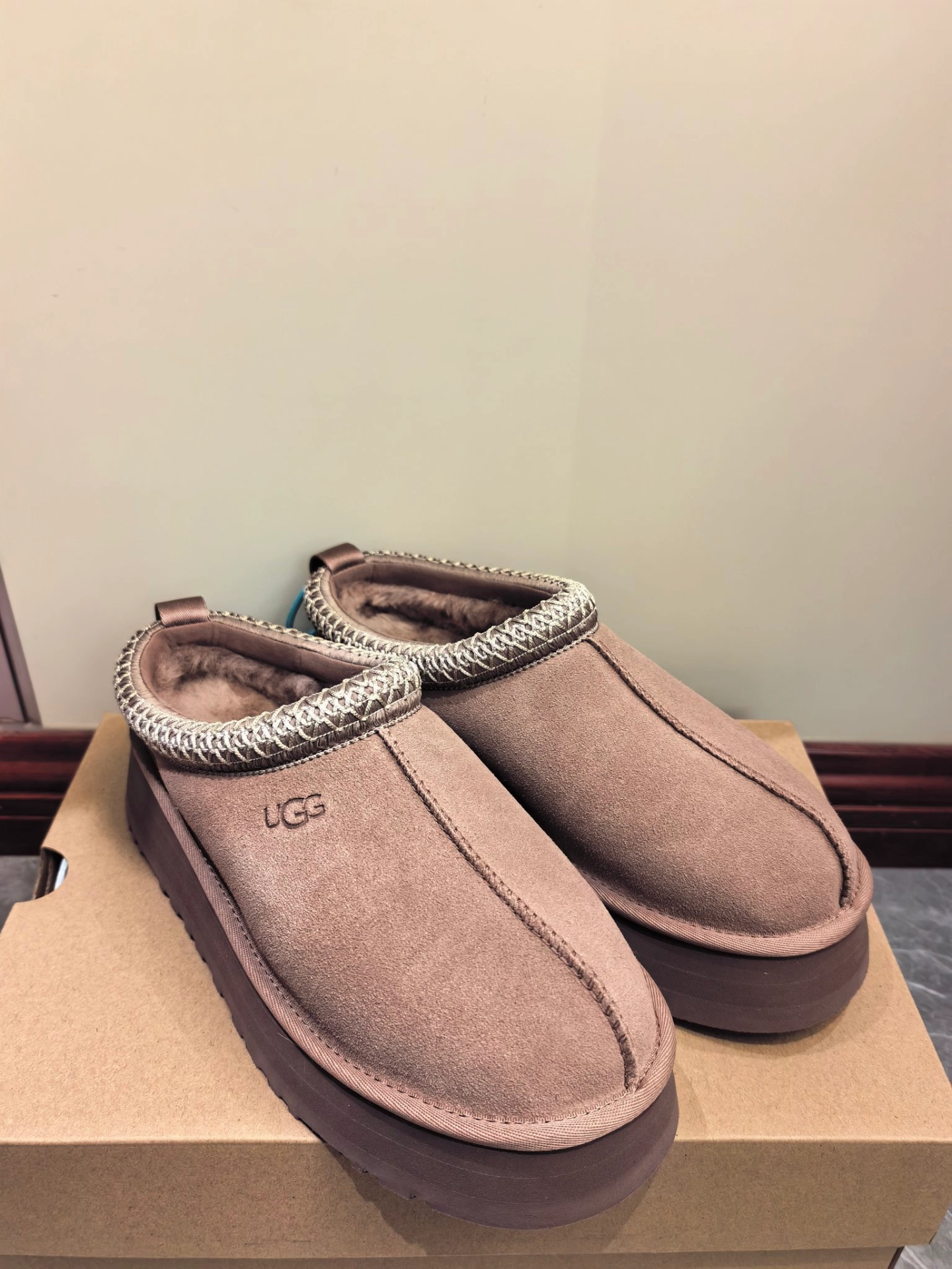 custom review-UGG Tazz Домашние тапочки Женские Коричневый