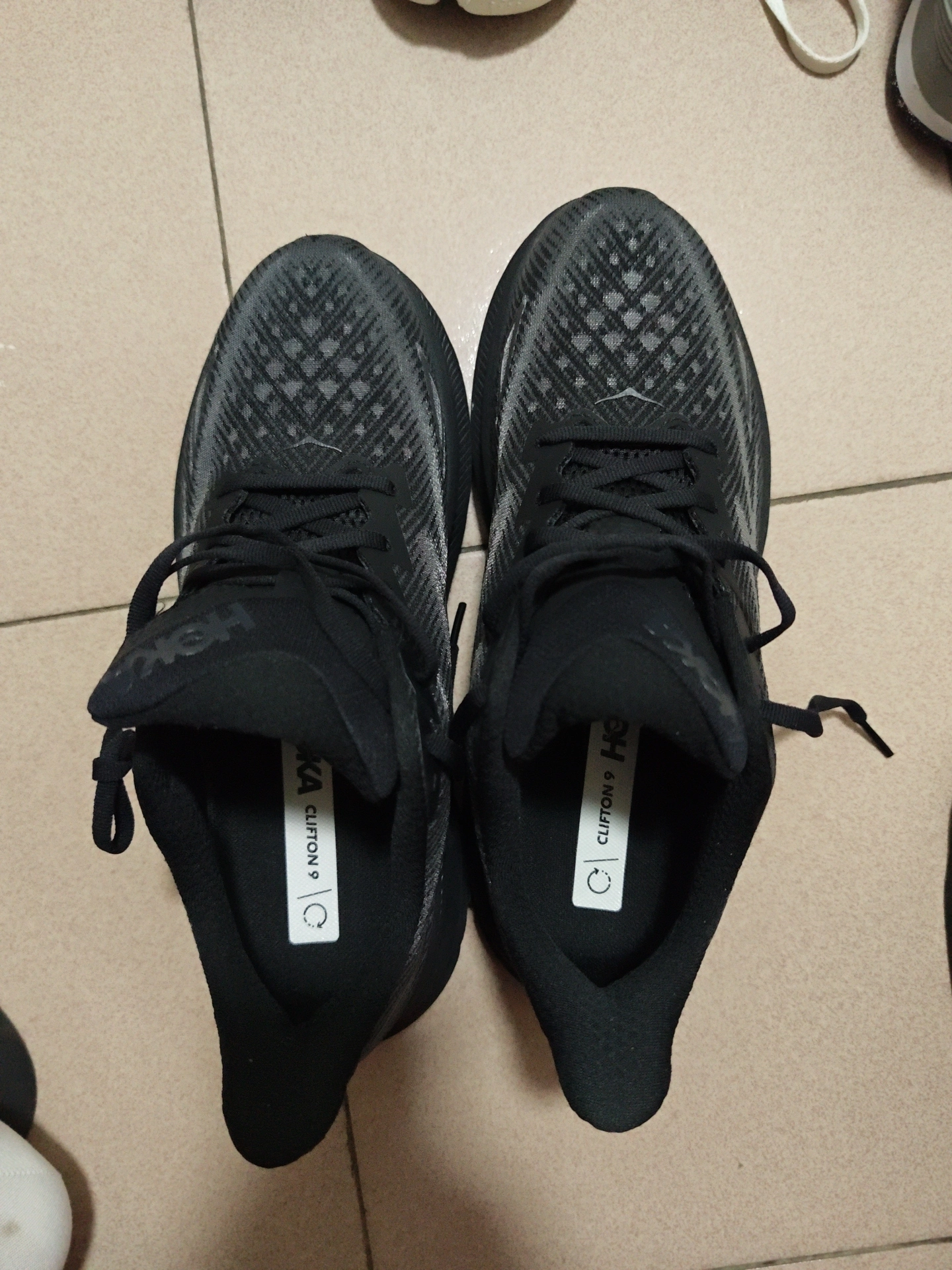 custom review-HOKA ONE ONE Clifton 9 Комфортная ткань Амортизация Устойчивость к истиранию Дышащий Низкий верх