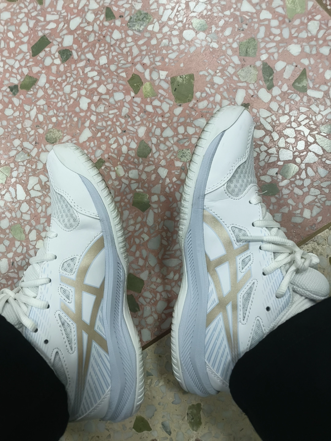 custom review-Asics UPCOURT 6 Устойчивые к истиранию Низкие Кроссовки для тренировок Детские Белые Унисекс