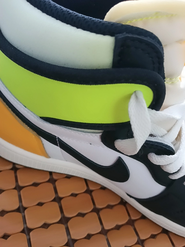 custom review-Jordan Air Jordan 1 High OG Ретро 'Вольт Золотой' Высокий Топ Винтажные Баскетбольные Кроссовки Унисекс Желто-Оранжевый Палец