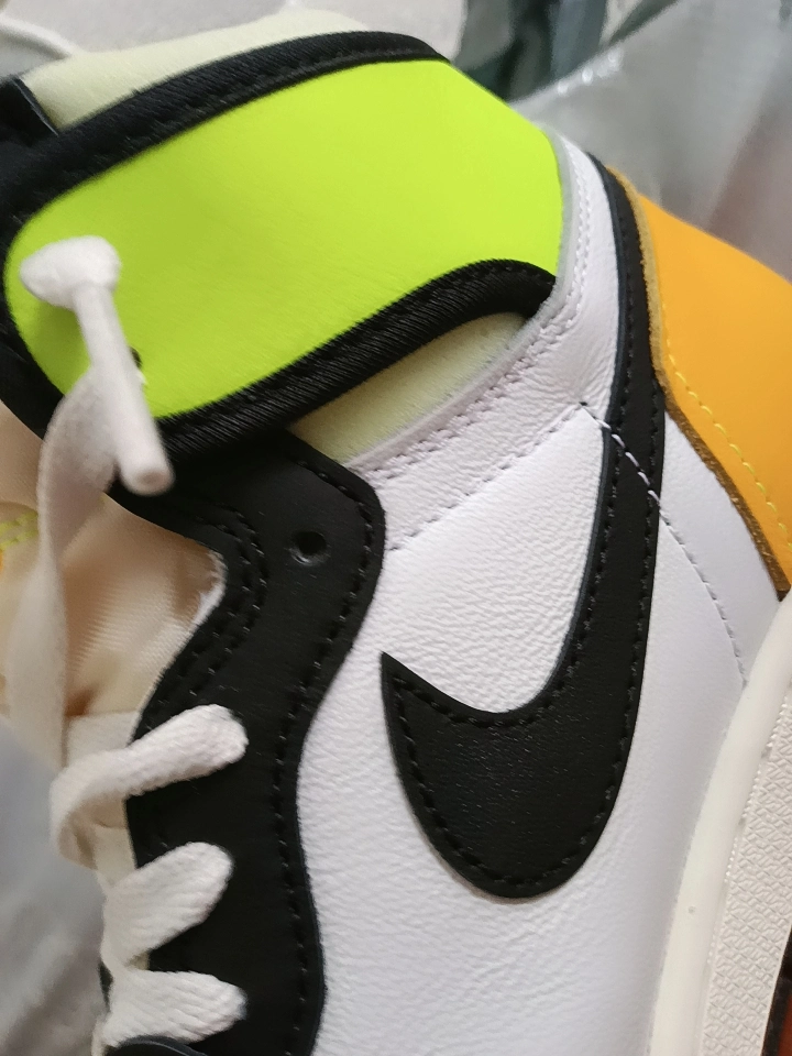 custom review-Jordan Air Jordan 1 High OG Ретро 'Вольт Золотой' Высокий Топ Винтажные Баскетбольные Кроссовки Унисекс Желто-Оранжевый Палец