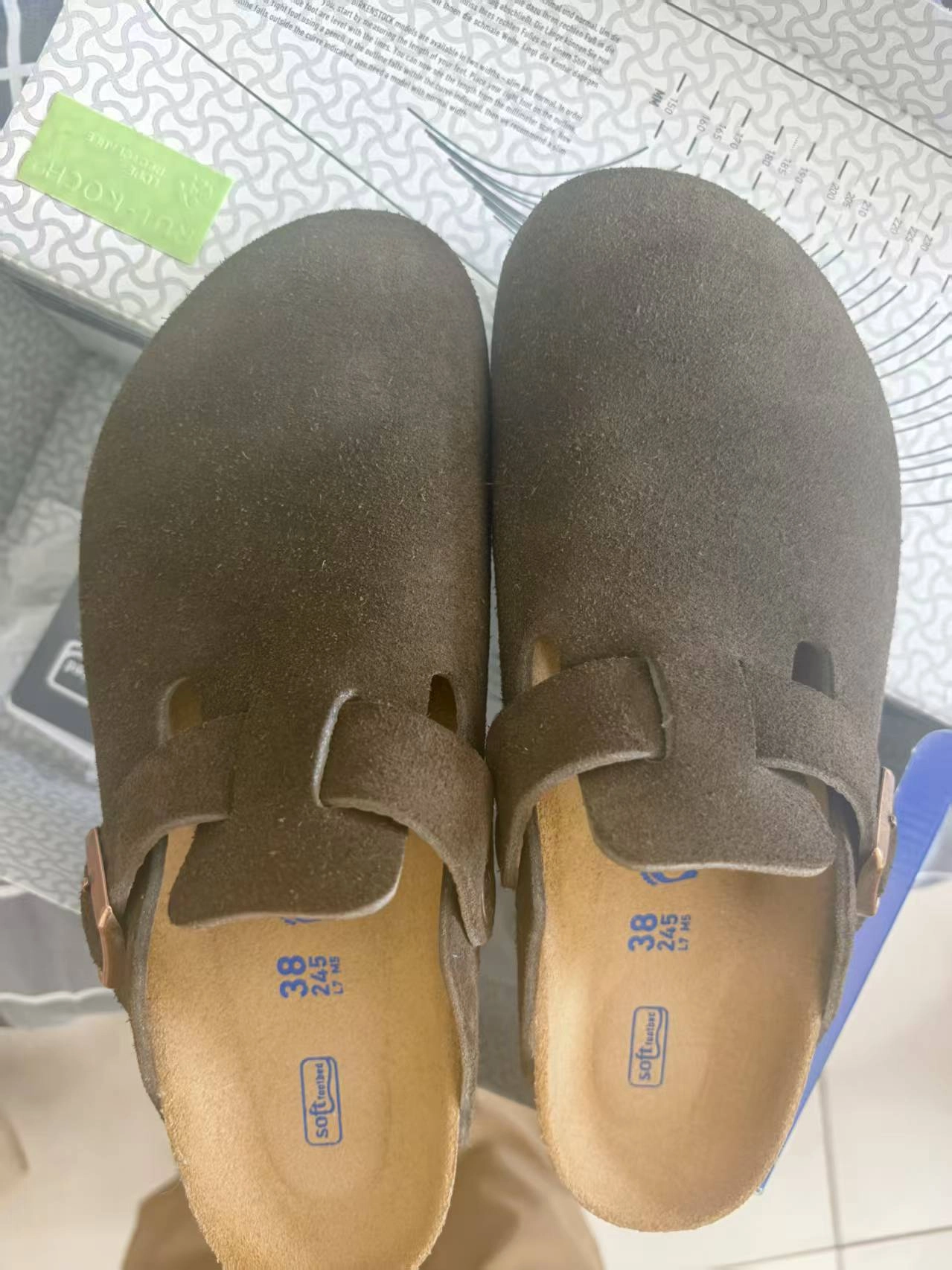 custom review-Биркенсток Бостон Soft Footbed Обувь Birkenstock Унисекс Темно-коричневый Стандартный (Стандартный) Свободный крой