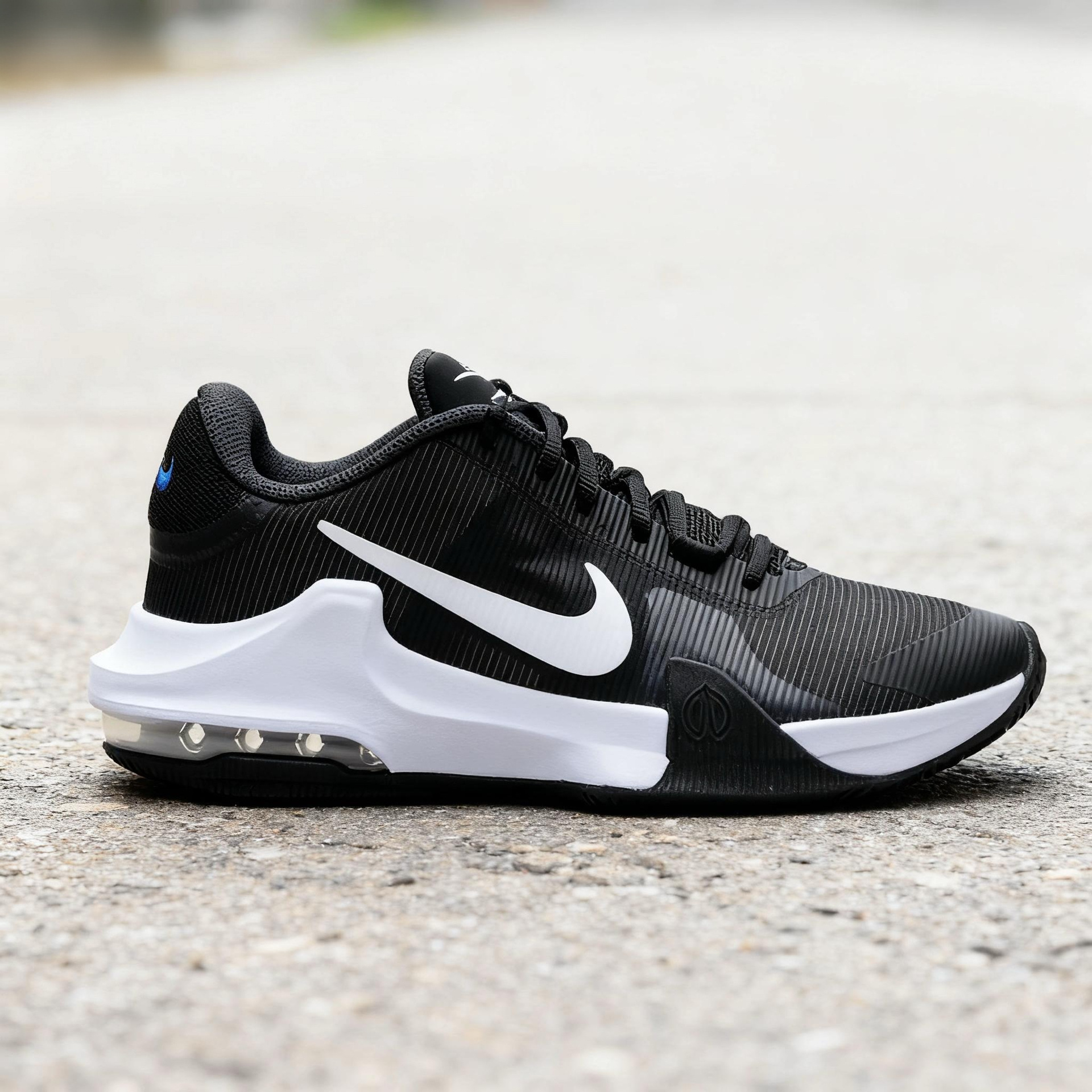 宝藏通勤跑步鞋种草 #通勤鞋舒适天花板 #耐克黑白配色 #高颜值通勤